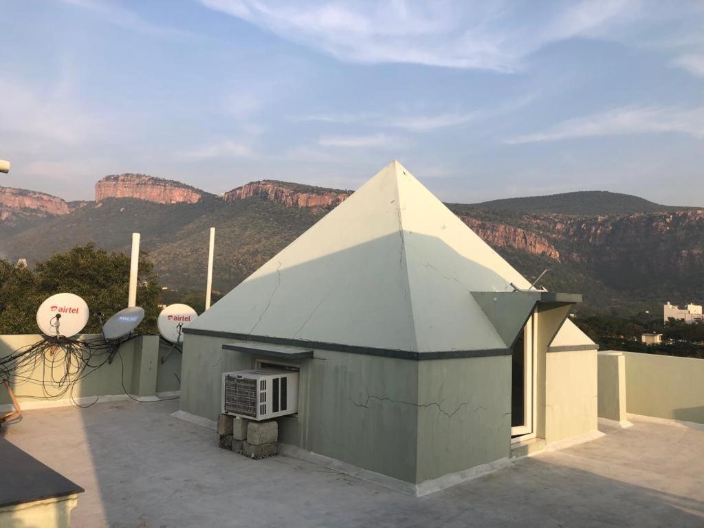 SSN Home Stays in Tirupati Near Alipiri