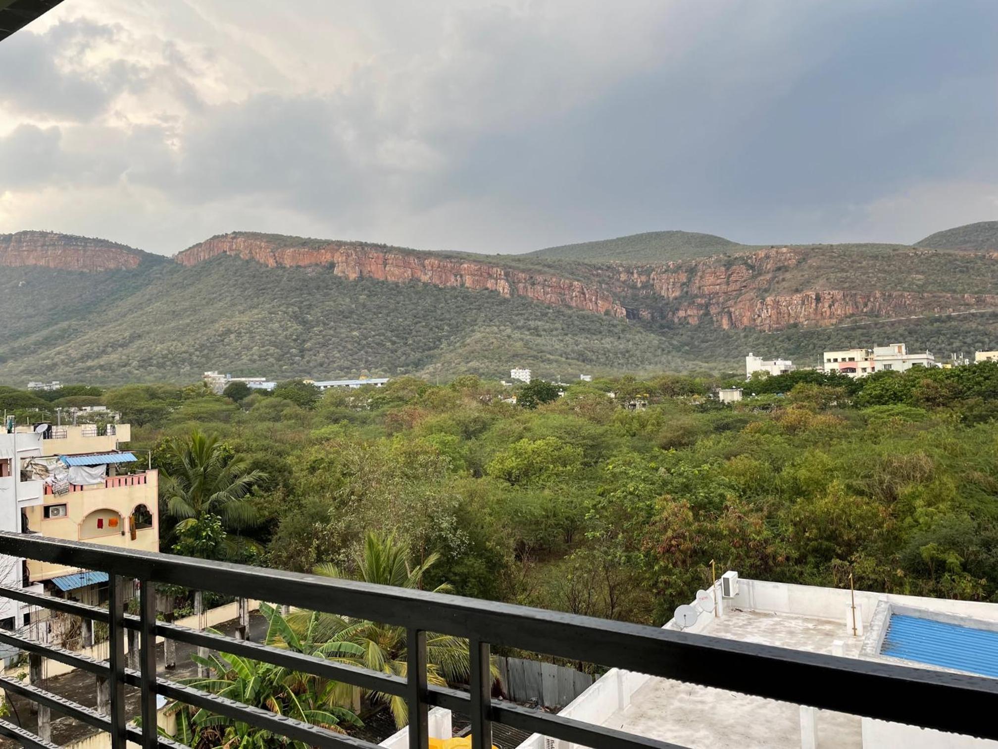 SSN Home Stays in Tirupati Near Alipiri