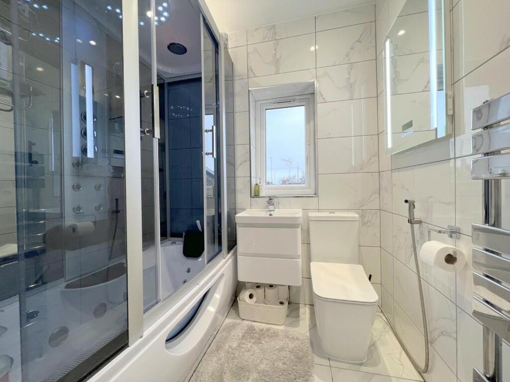 The Elegance, photo 35