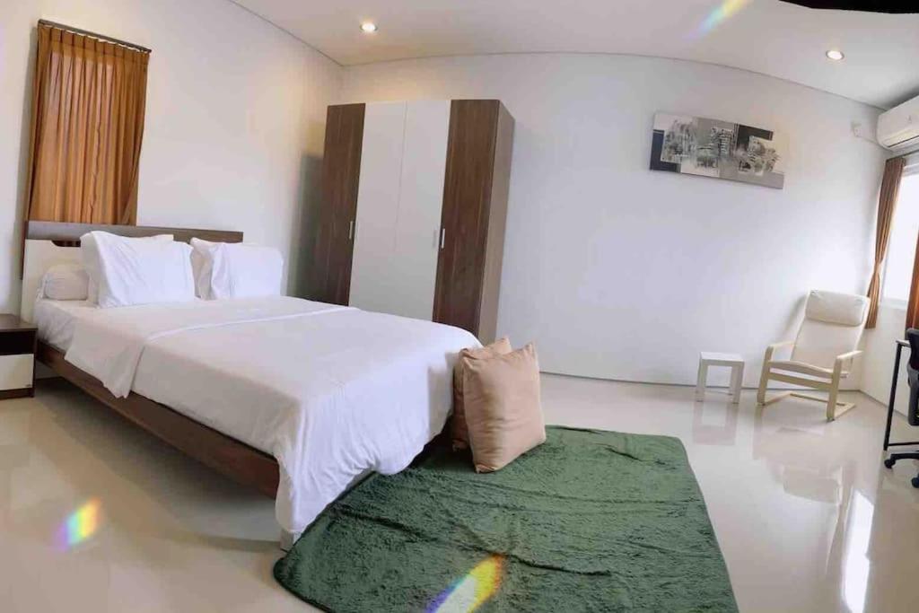 Cozy private villa with private POOL view 5