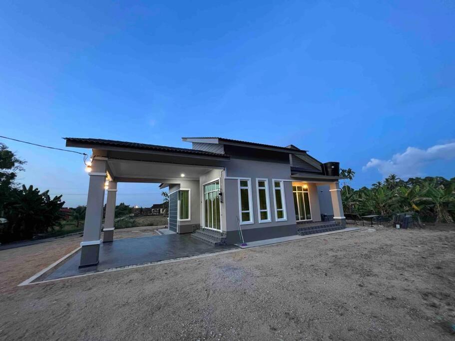 Majestic Homestay - Pasir Puteh photo 3