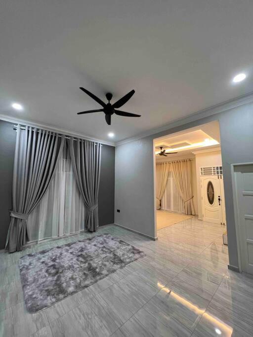Majestic Homestay - Pasir Puteh photo 4