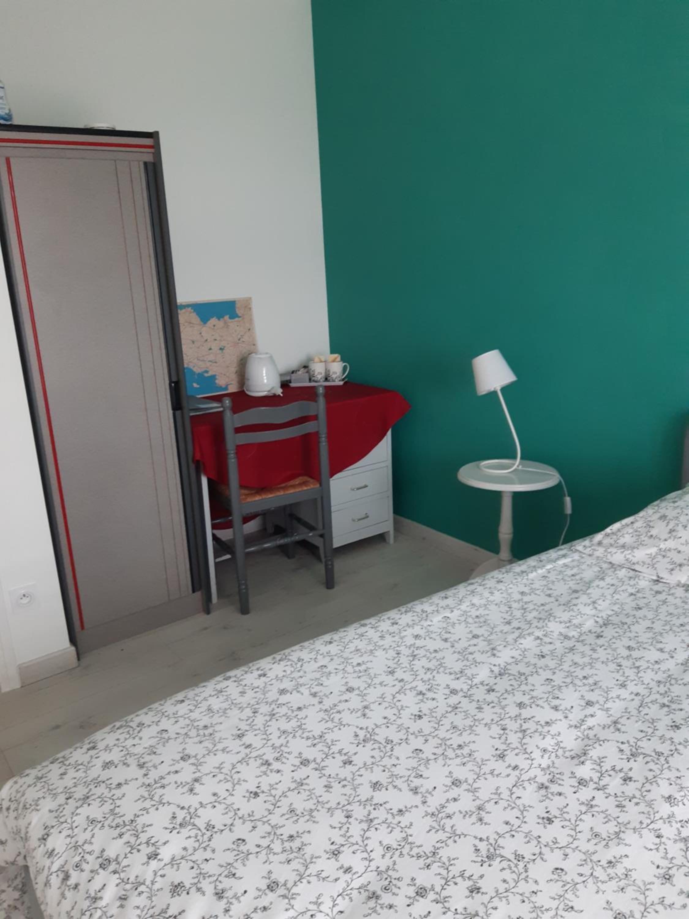 Cœur de ville, chambre confortable à louer en Bretagne view 2