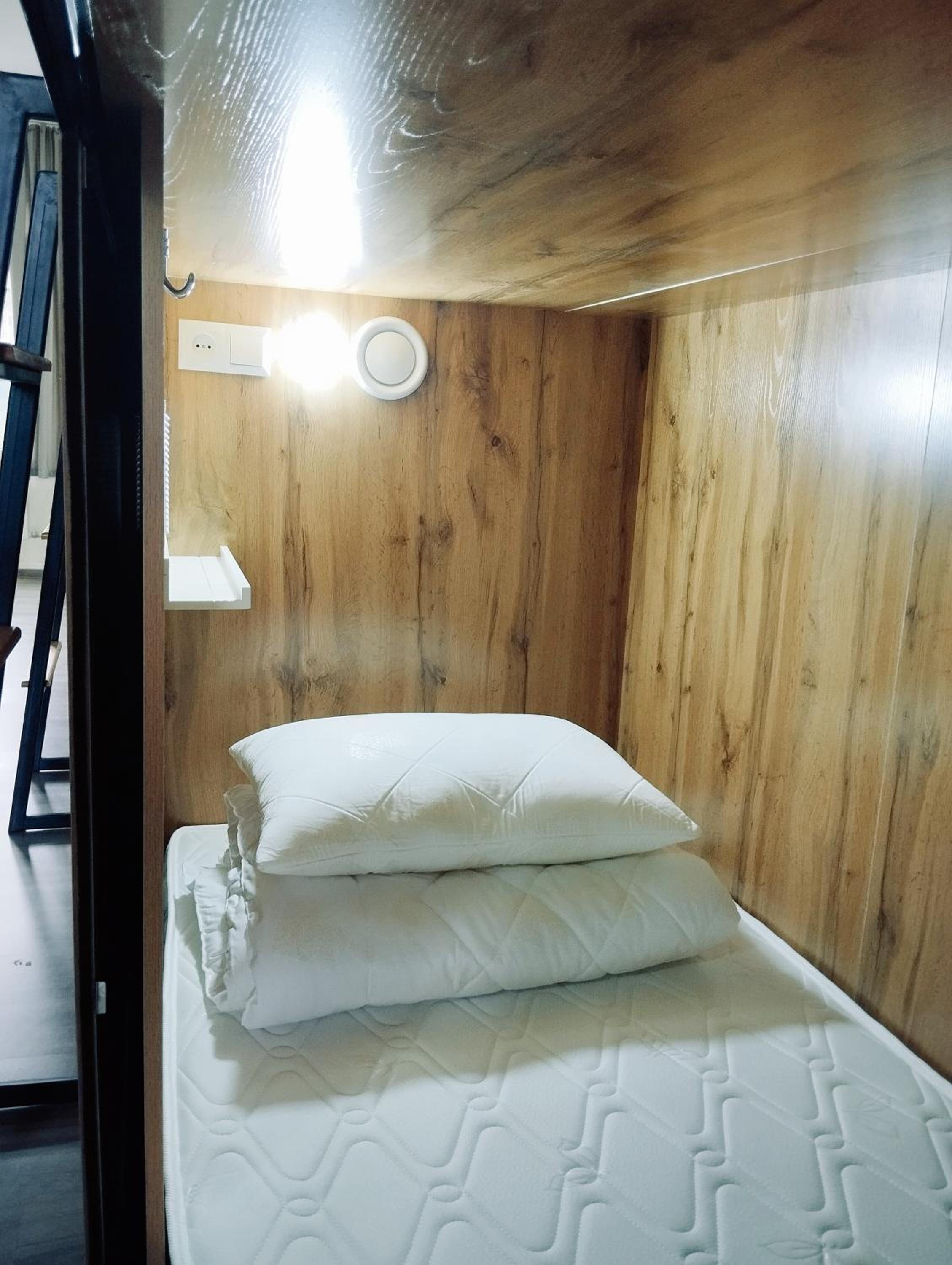 Salma Capsule Hostel