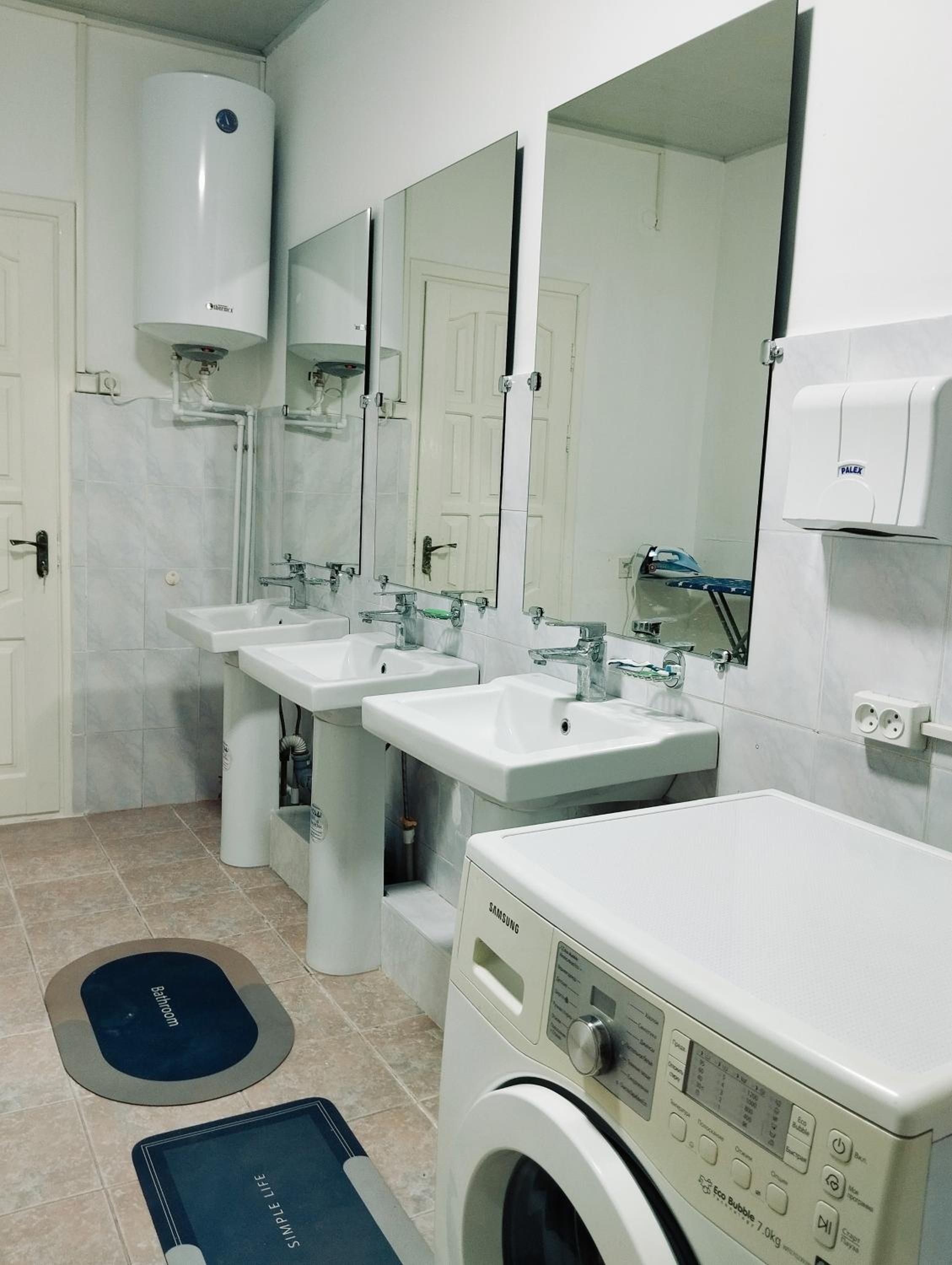 Salma Capsule Hostel