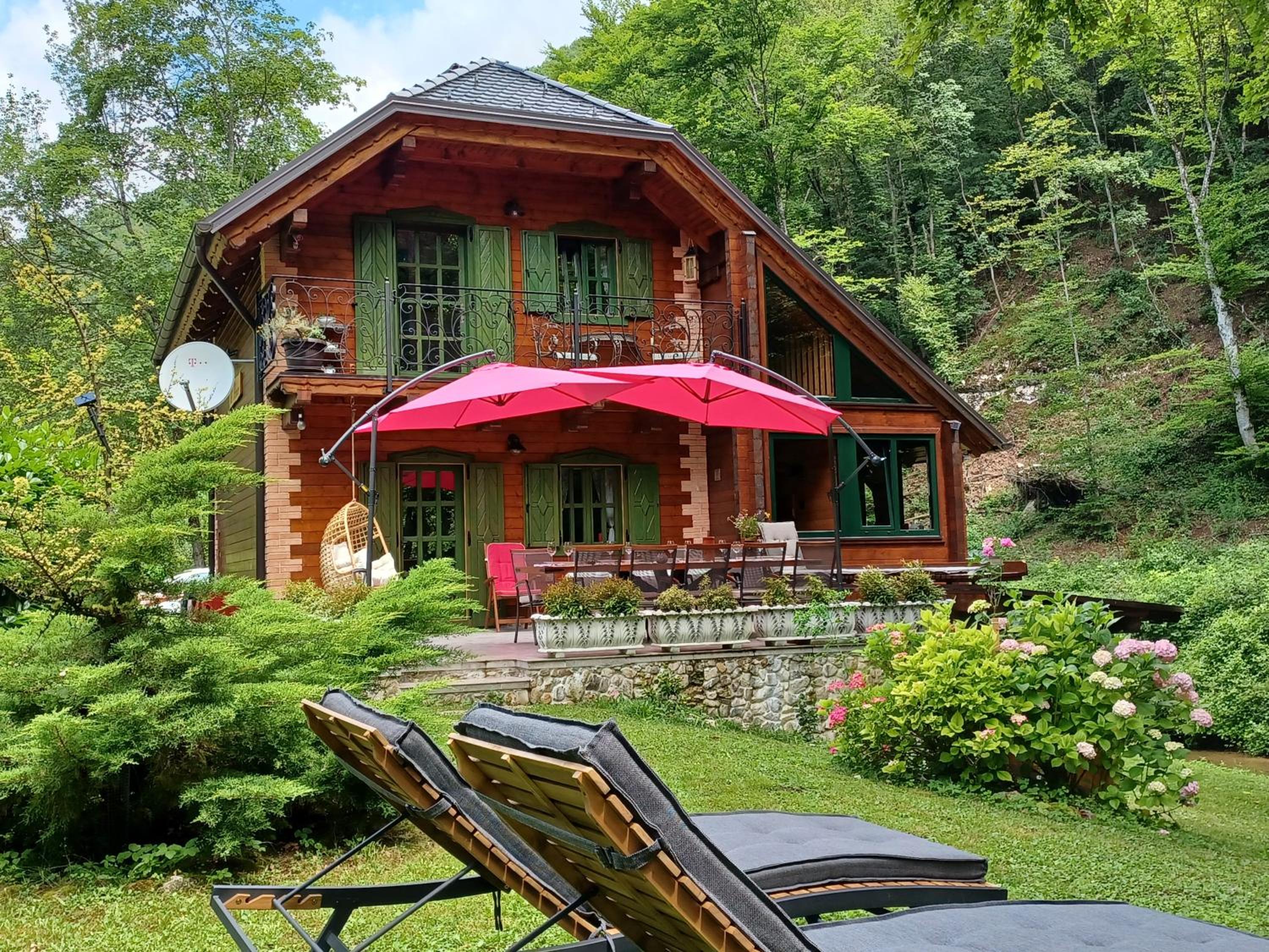 Kuća za odmor uz rijeku Slapnica, u Parku prirode Žumberak, finska sauna i jacuzzi view 4