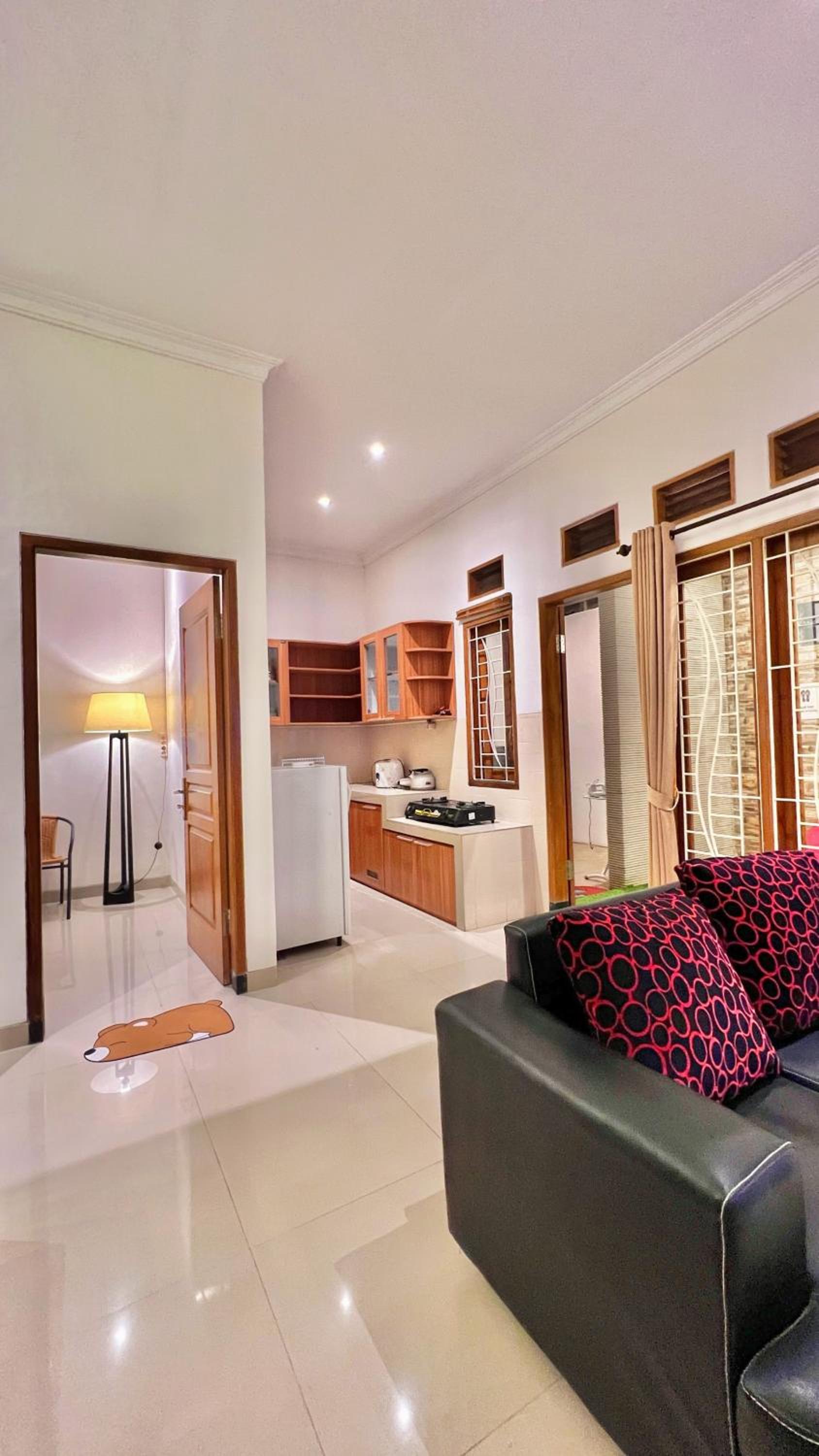 Vila Kusuma Estate Batu view 4