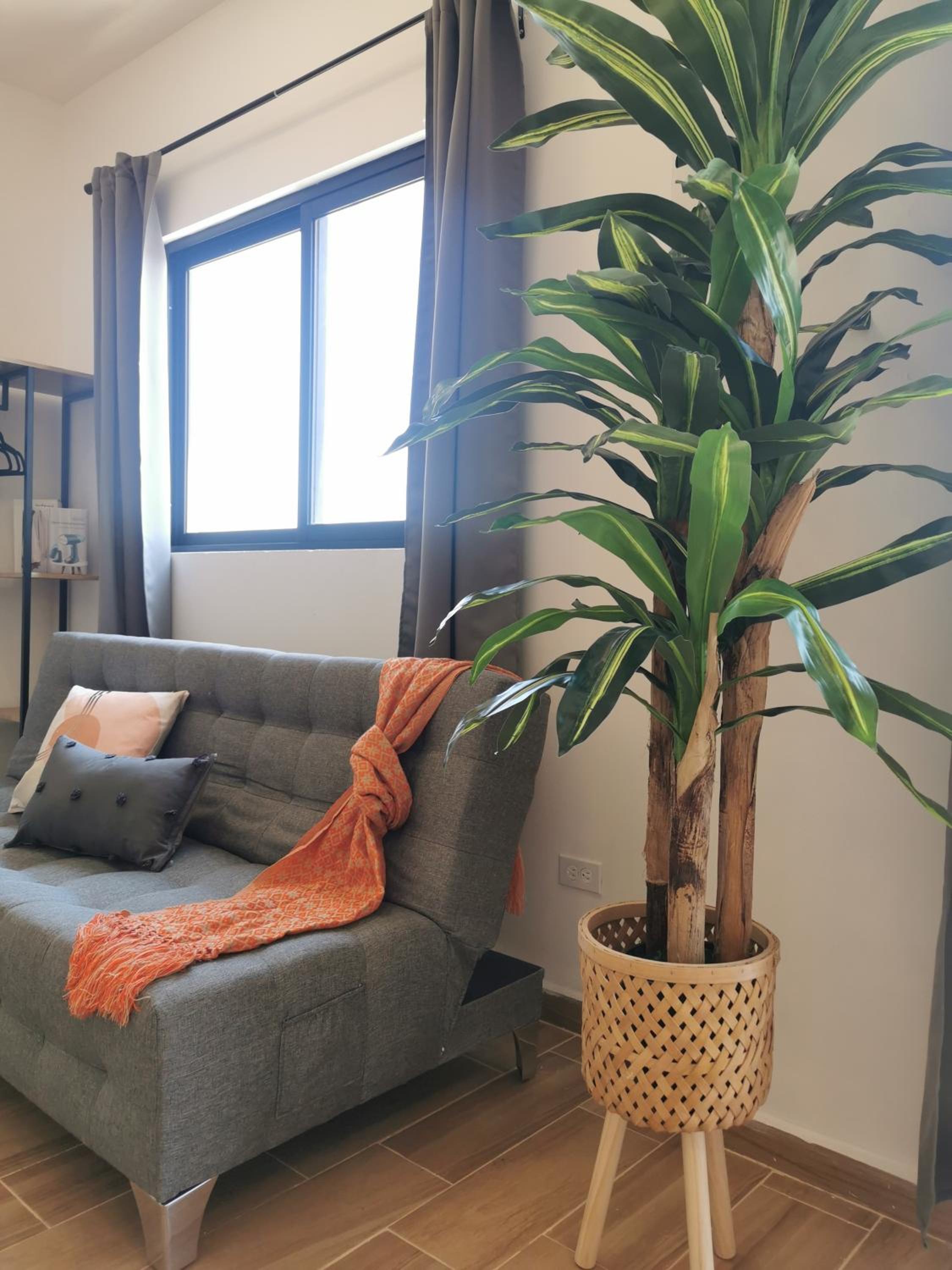 Hotel MaaR Estudios 5, a 2 cuadras del Malecón de La Paz - Image 1