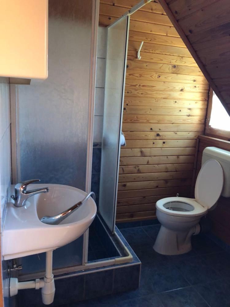 Álmos Apartman