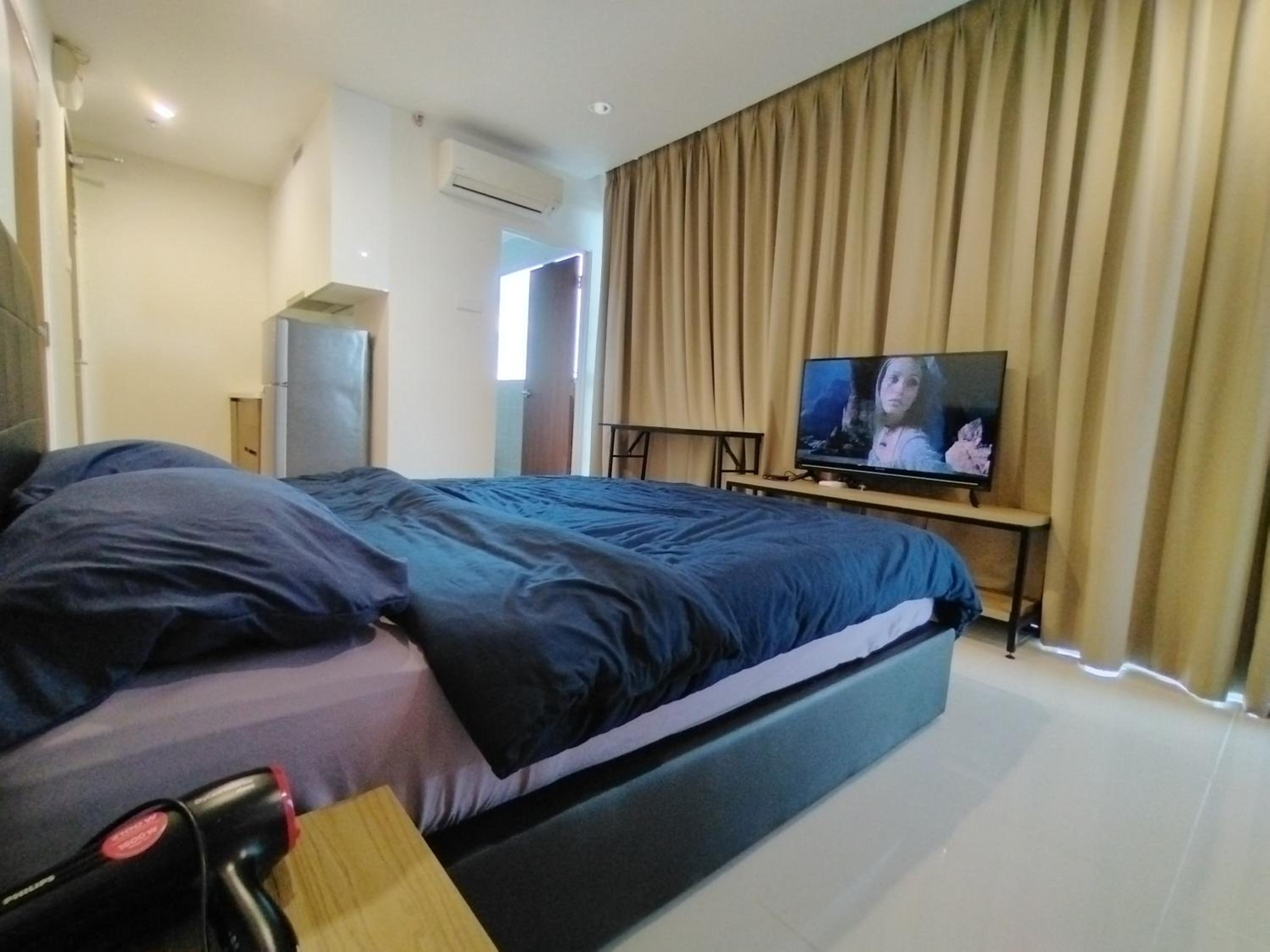 Kozi Square Studio - main view
