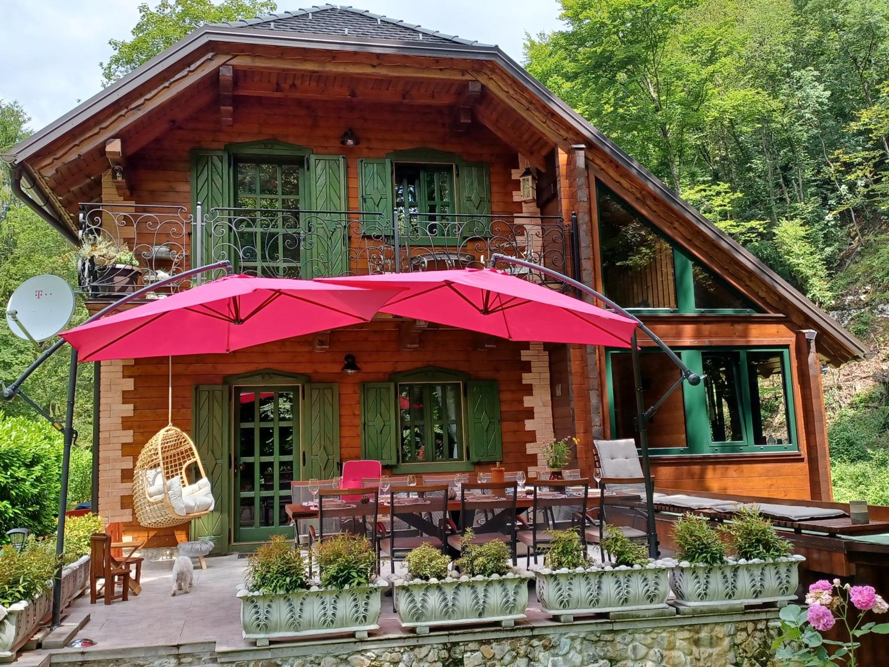 Kuća za odmor uz rijeku Slapnica, u Parku prirode Žumberak, finska sauna i jacuzzi view 5