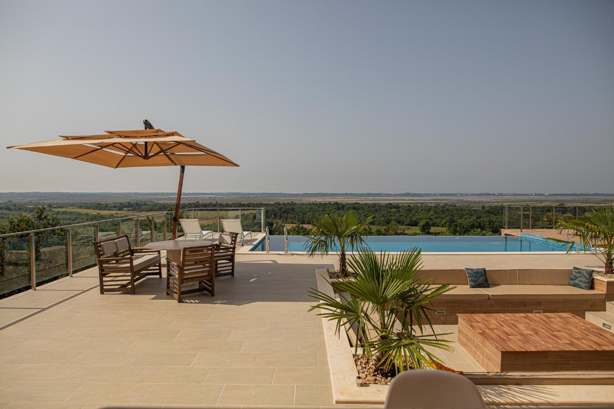 Solana's View - Ferienhäuser in ruhiger Lage, mit einer einzigartigen Aussicht, Infinity Pool, Free Parking und Wlan