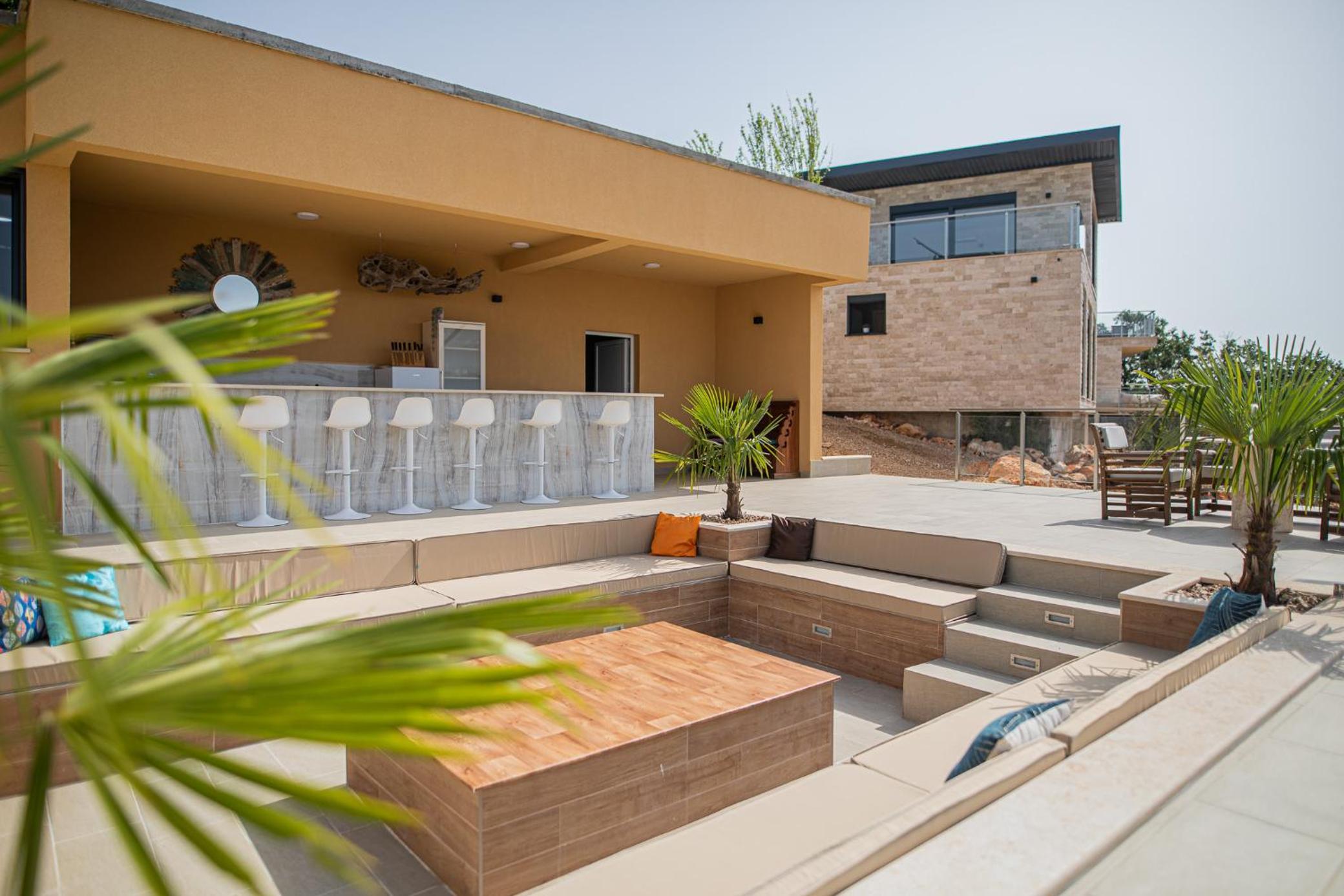 Solana's View - Ferienhäuser in ruhiger Lage, mit einer einzigartigen Aussicht, Infinity Pool, Free Parking und Wlan
