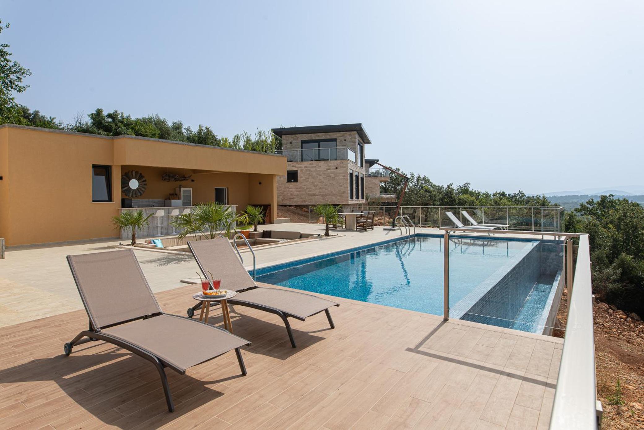 Solana's View - Ferienhäuser in ruhiger Lage, mit einer einzigartigen Aussicht, Infinity Pool, Free Parking und Wlan