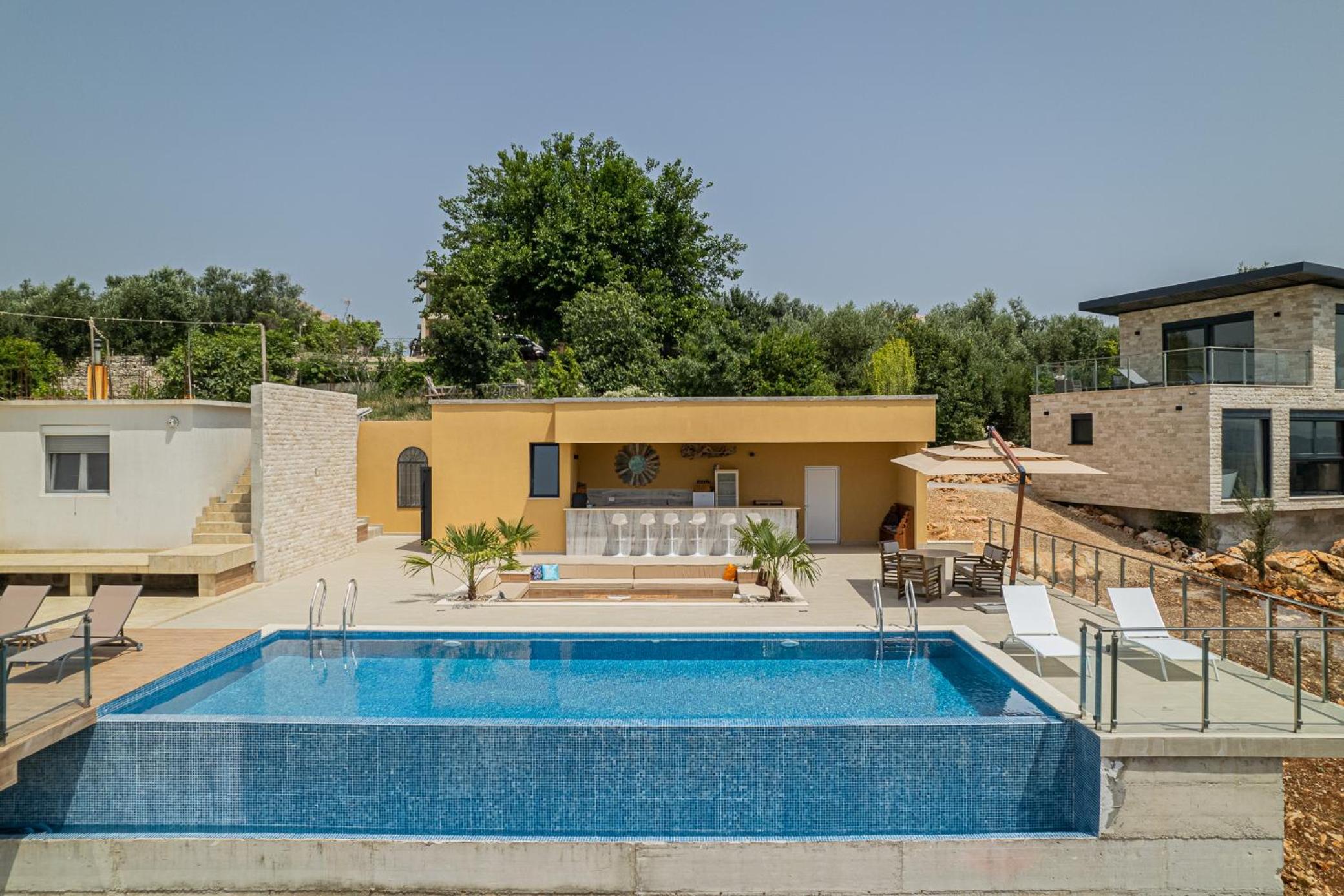 Solana's View - Ferienhäuser in ruhiger Lage, mit einer einzigartigen Aussicht, Infinity Pool, Free Parking und Wlan