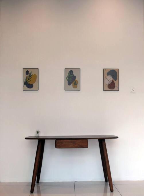 ComfortZone~2, Spacious Semi-Detached House photo 3