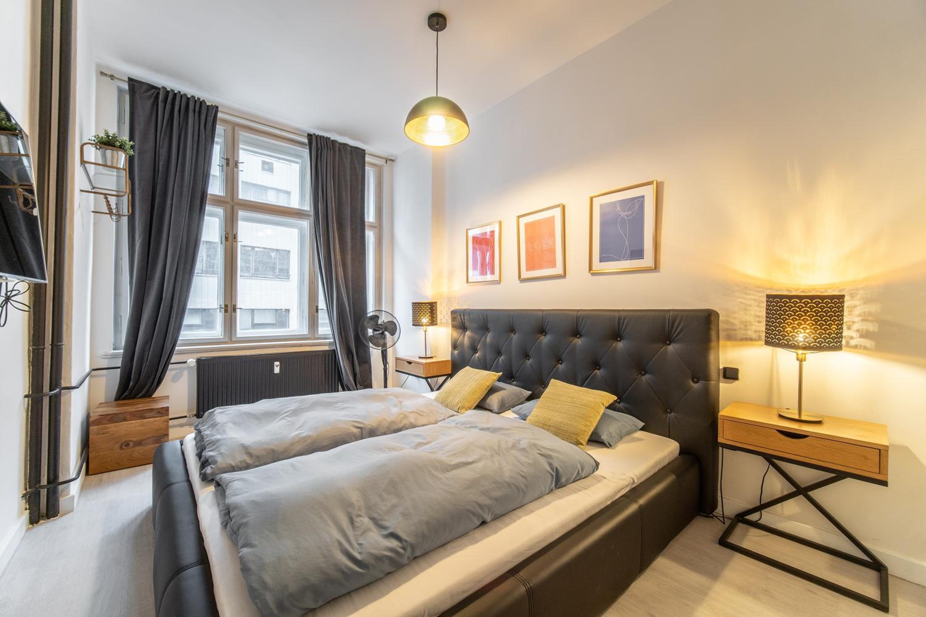 Sunny Central Apartment on Wenceslas Square by easyBNB