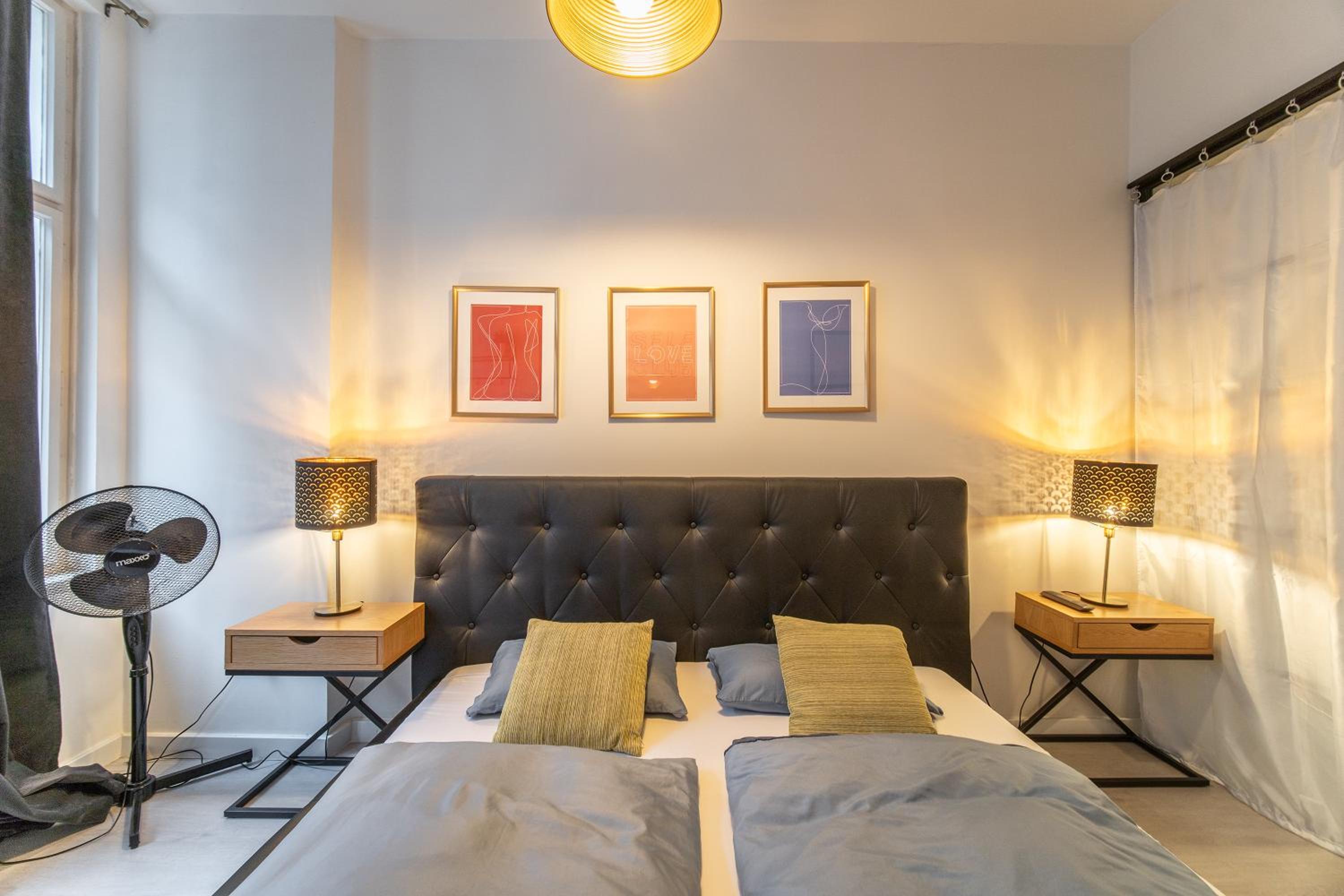 Sunny Central Apartment on Wenceslas Square by easyBNB