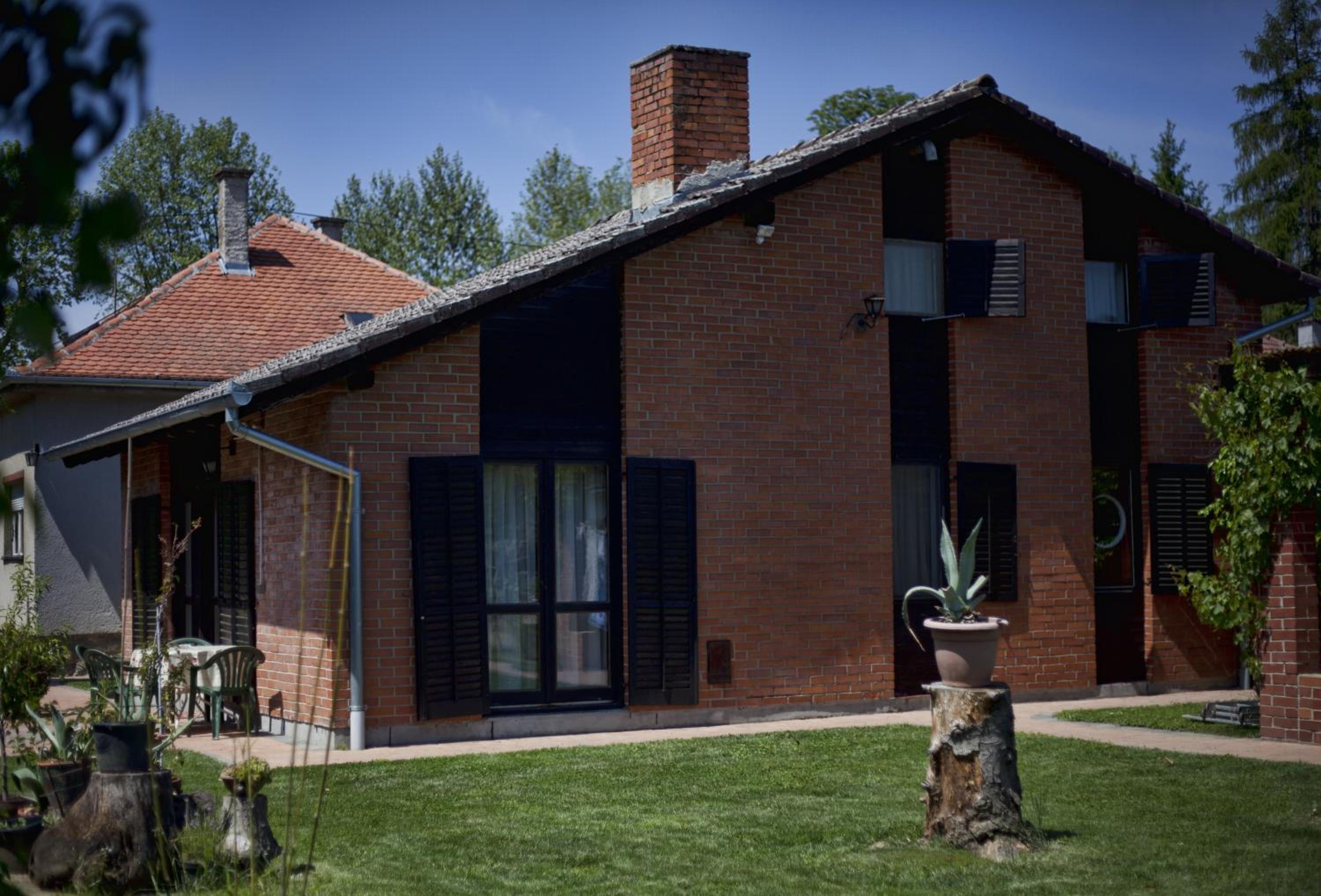 Hotel Guest House Kapetanova Kuća - Image 1