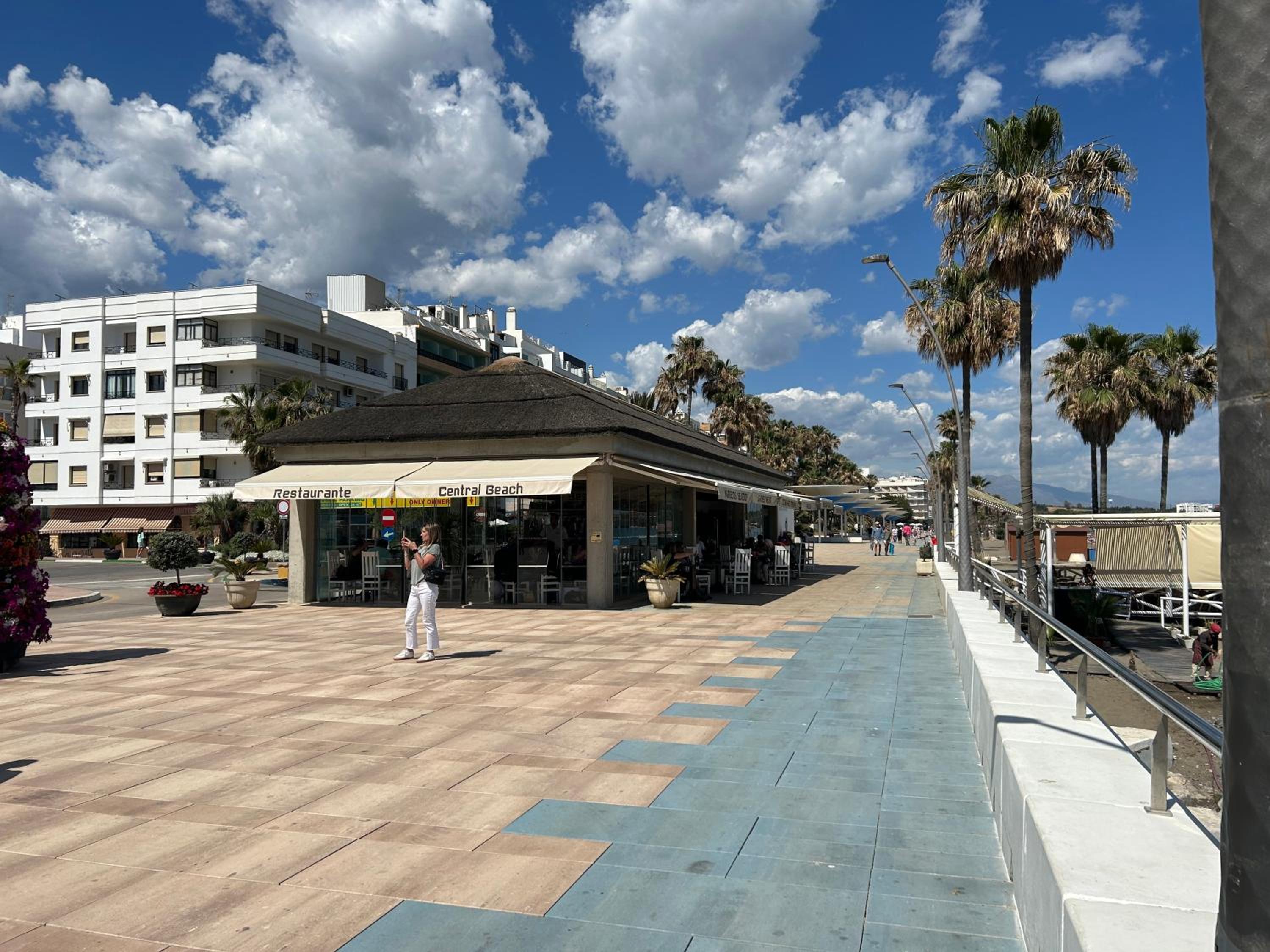 Townhouse with Arabic pool and close to the beach in Estepona view 3