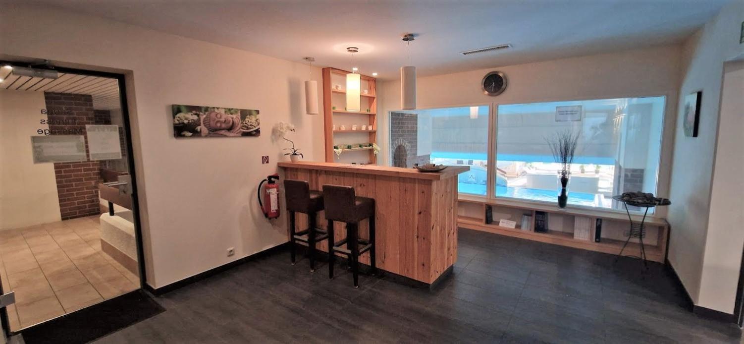 Pools, Sauna und Balkon mit Panoramablick