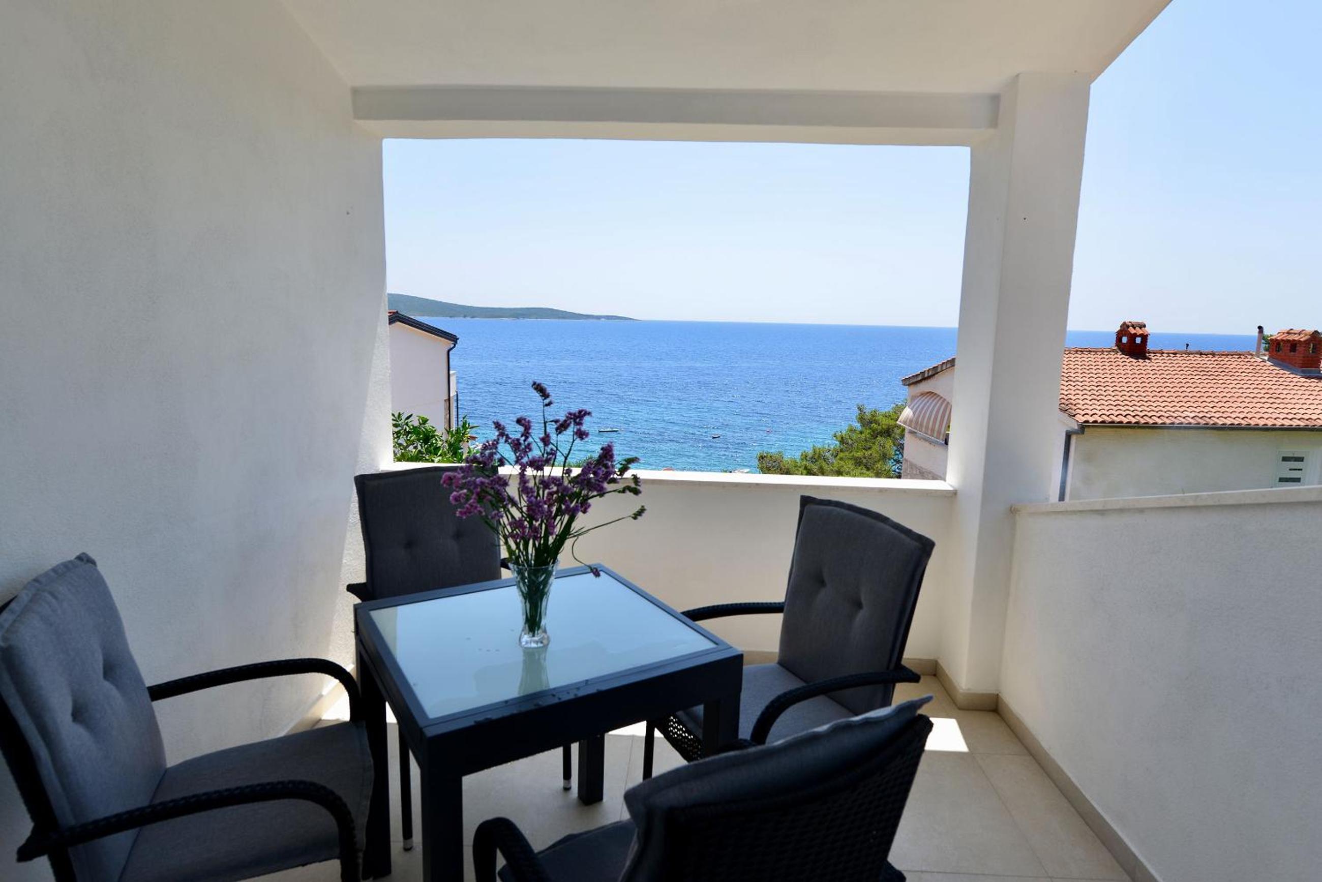 Apartments Petrovac