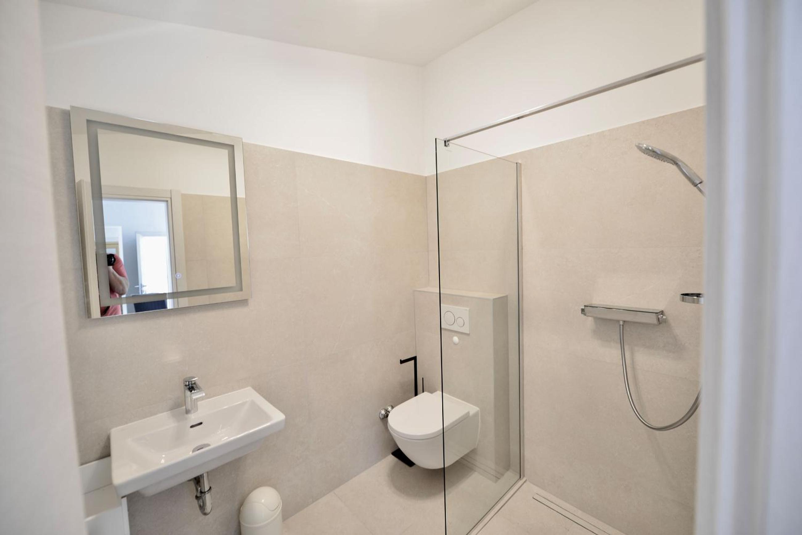 Apartments Petrovac