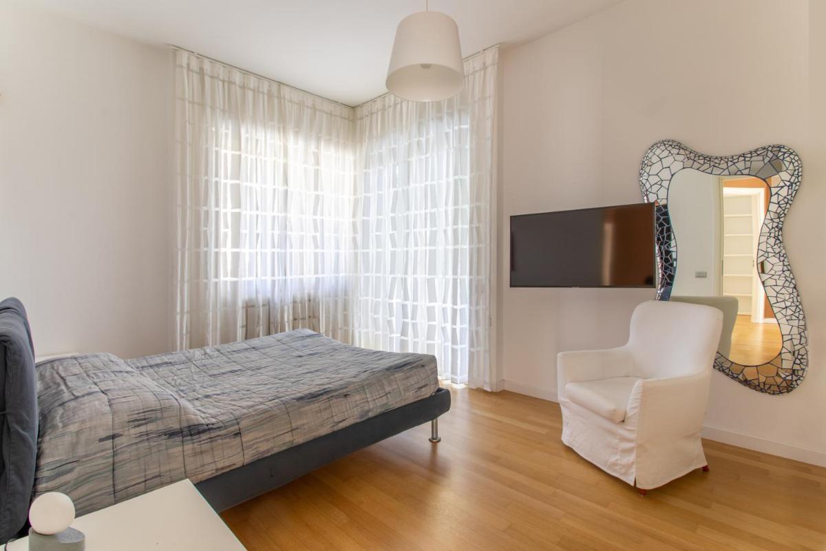 Donatella Home view 5