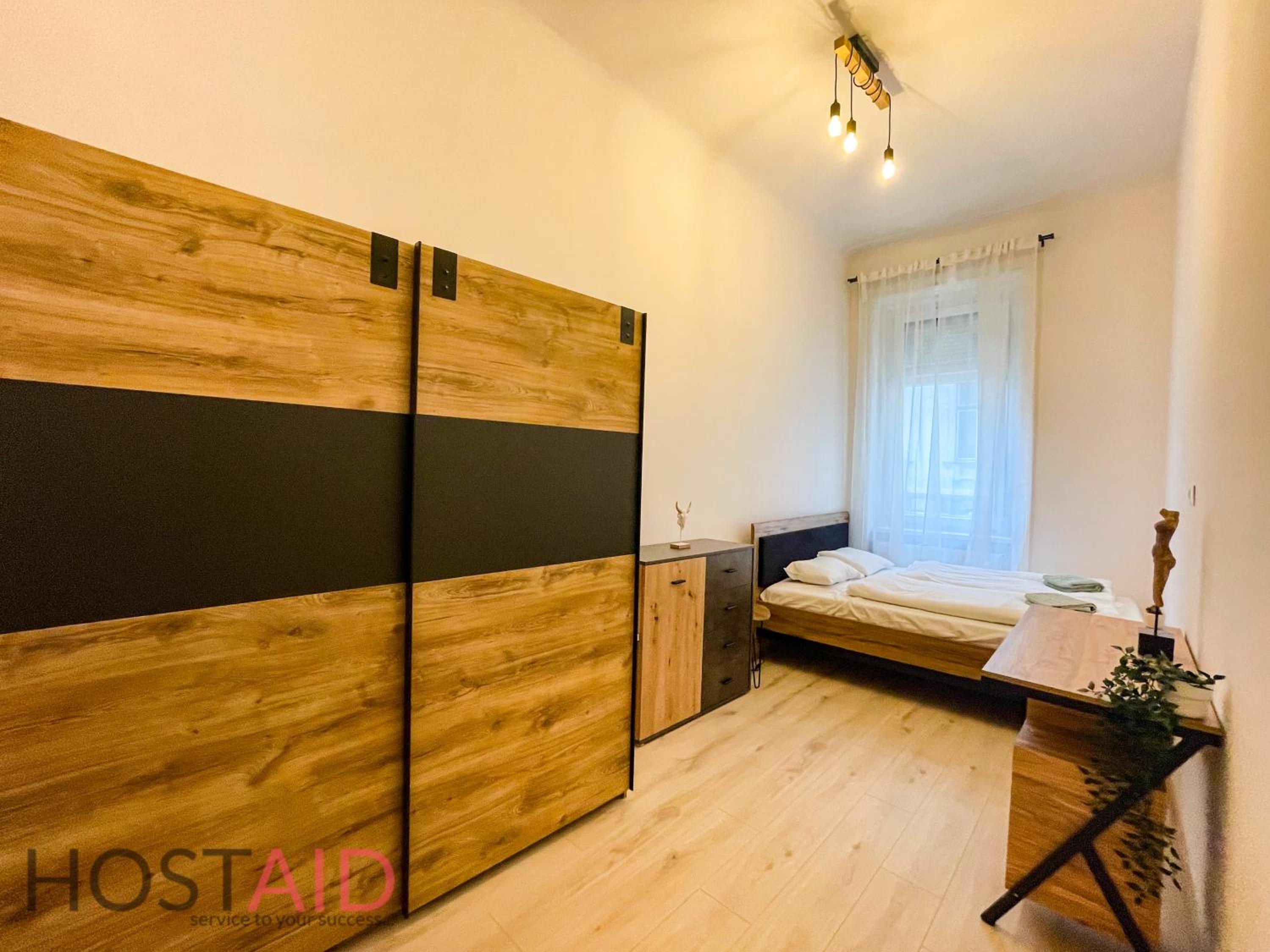 OS17 Apartment - hostAID view 4