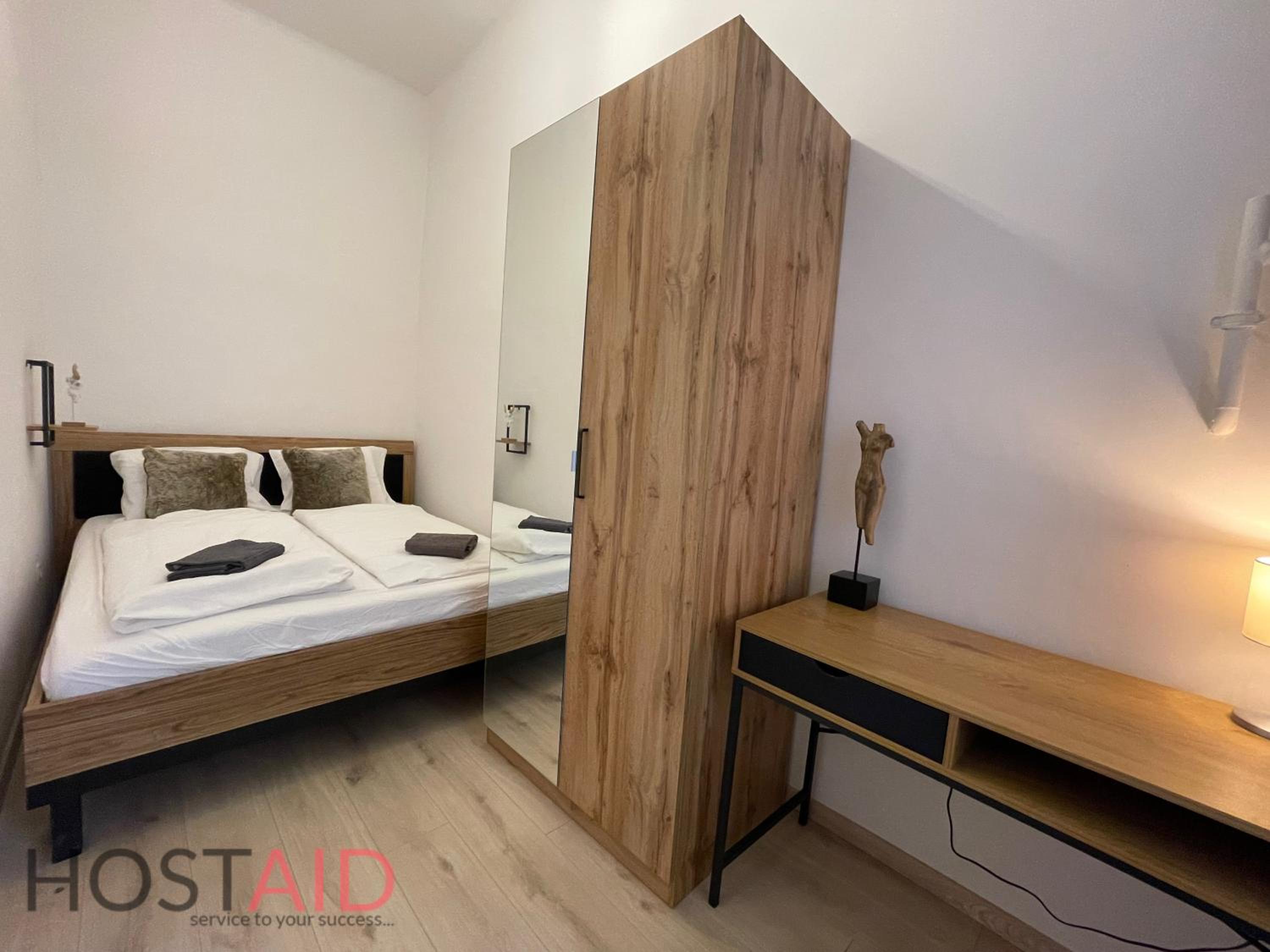 OS17 Apartment - hostAID view 3