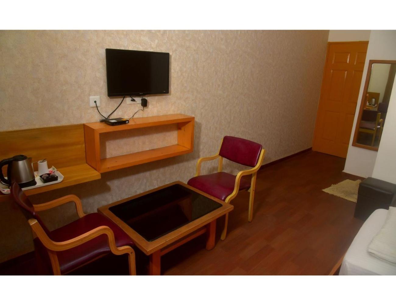Photo 48
