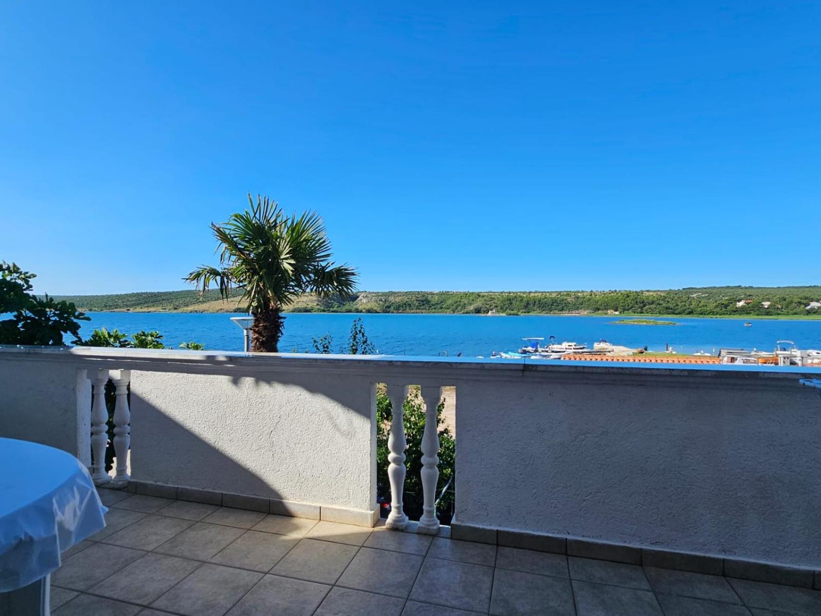 Hotel Apartment Školj - Image 1