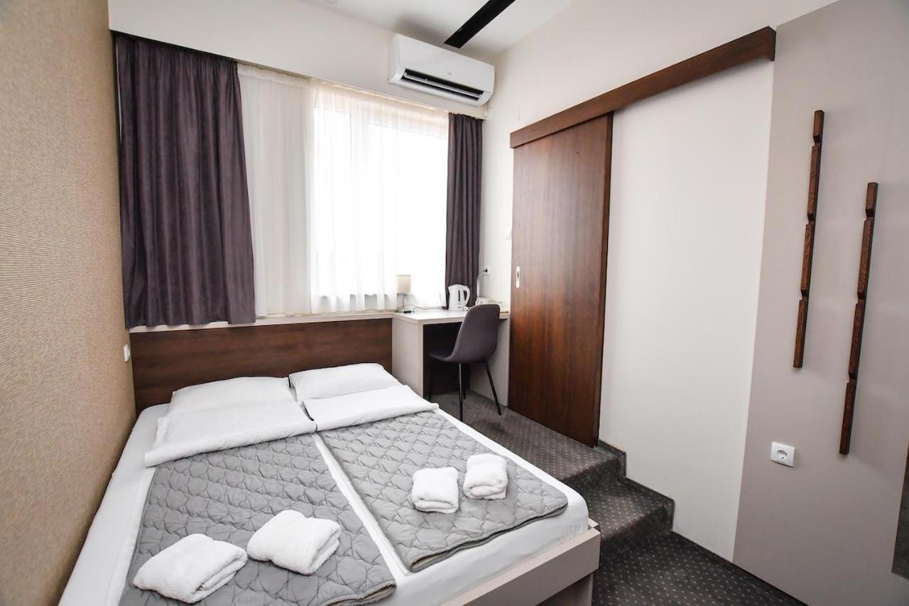 Atrijum Apartments and Rooms