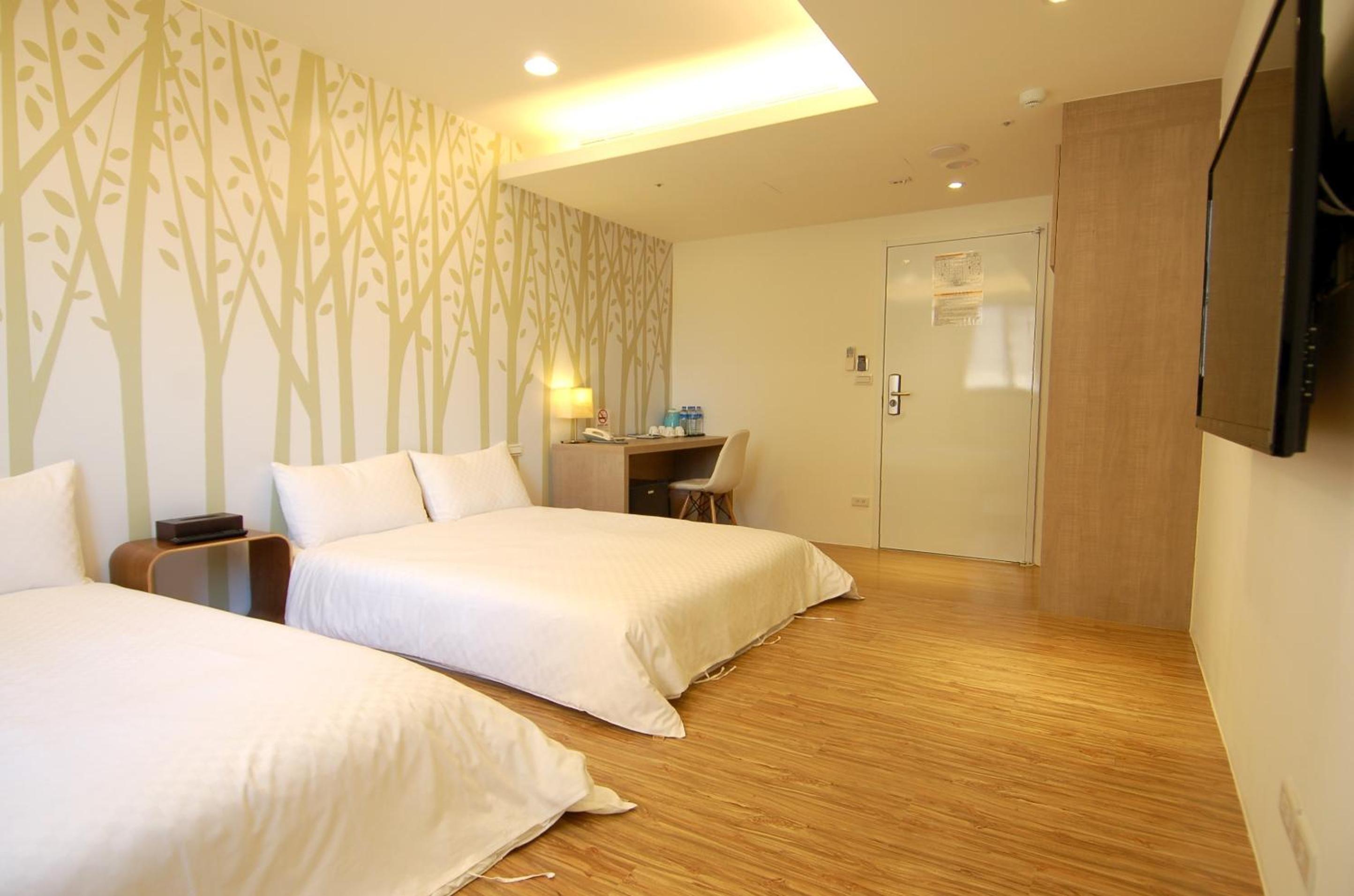 Season 5 Inn