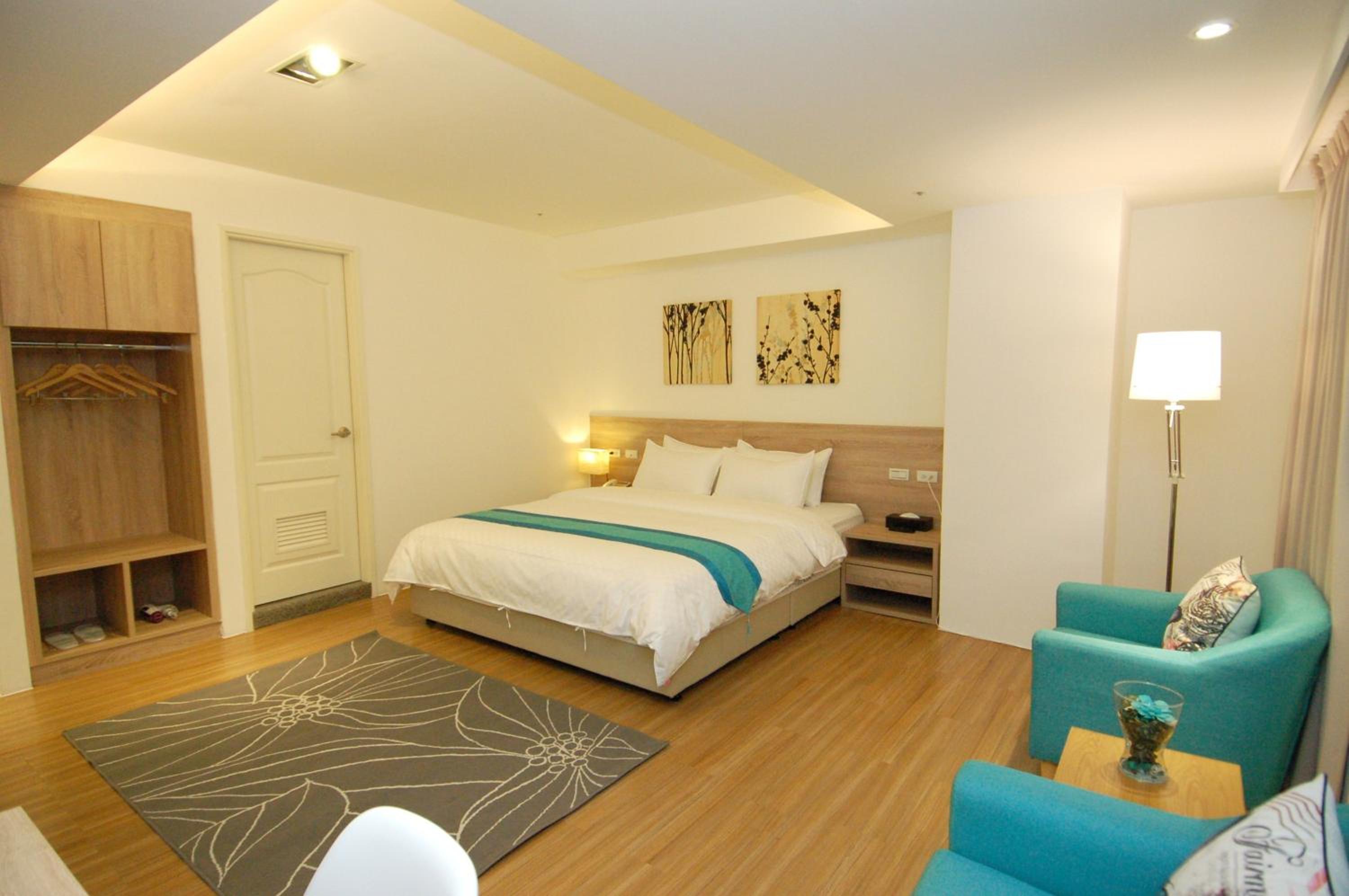 Season 5 Inn