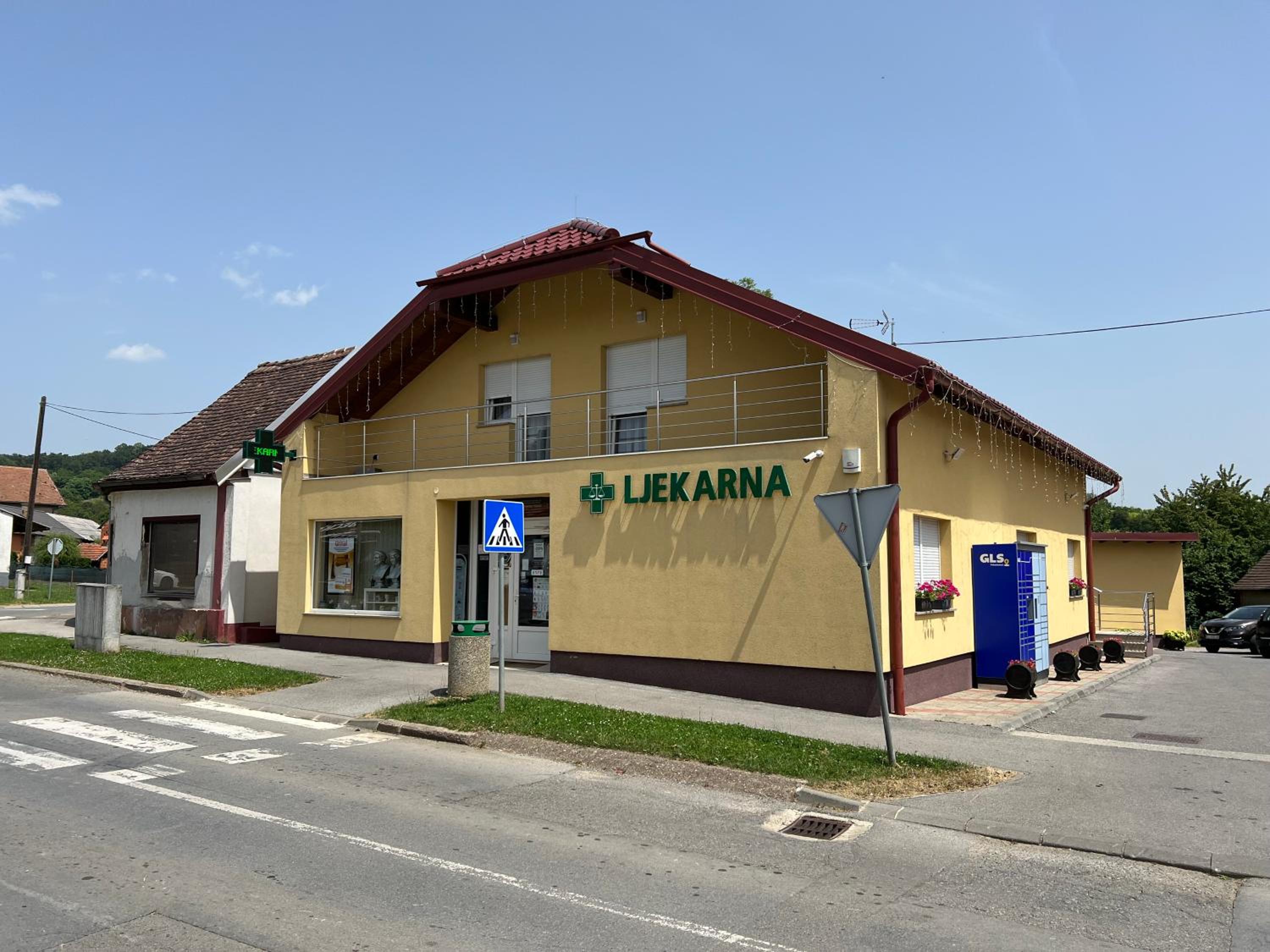 Photo 12