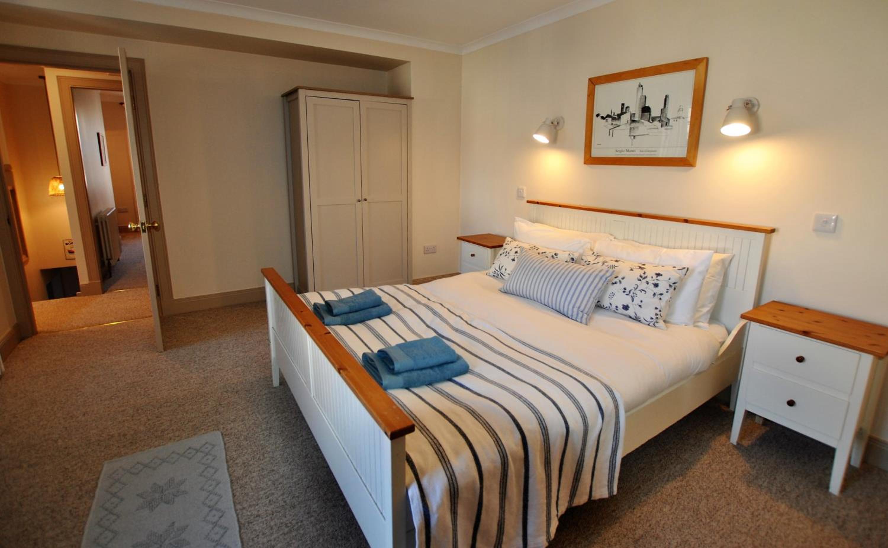 Sea Holly Cottage- coastal retreat Pittenweem view 5