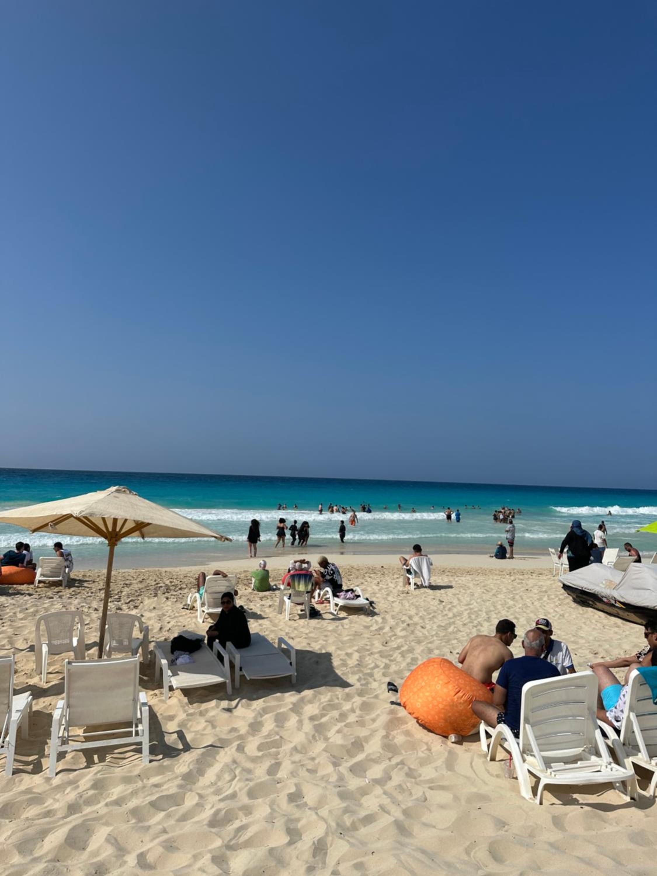 Amwaj summer house for Families