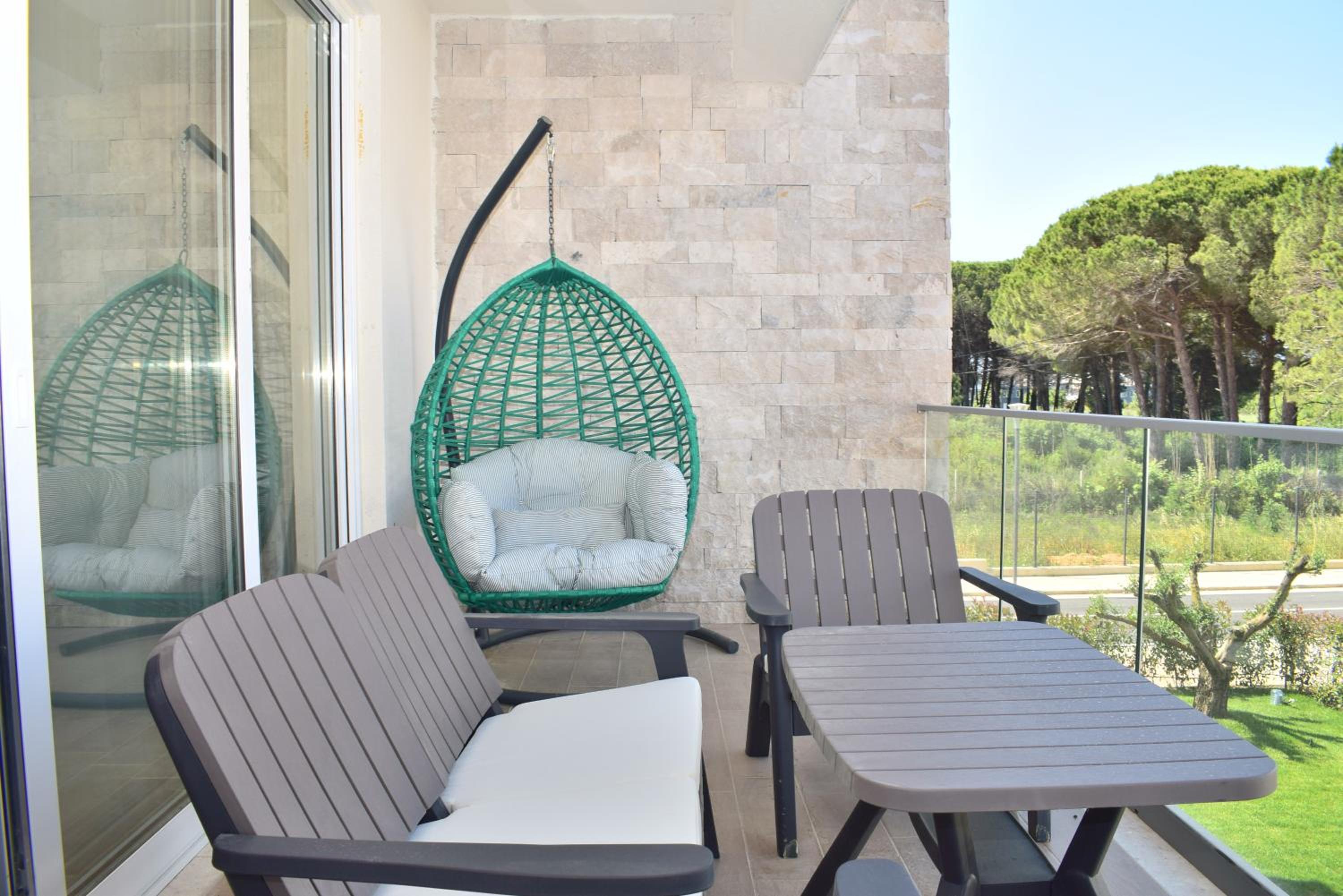 White Moon Apartments