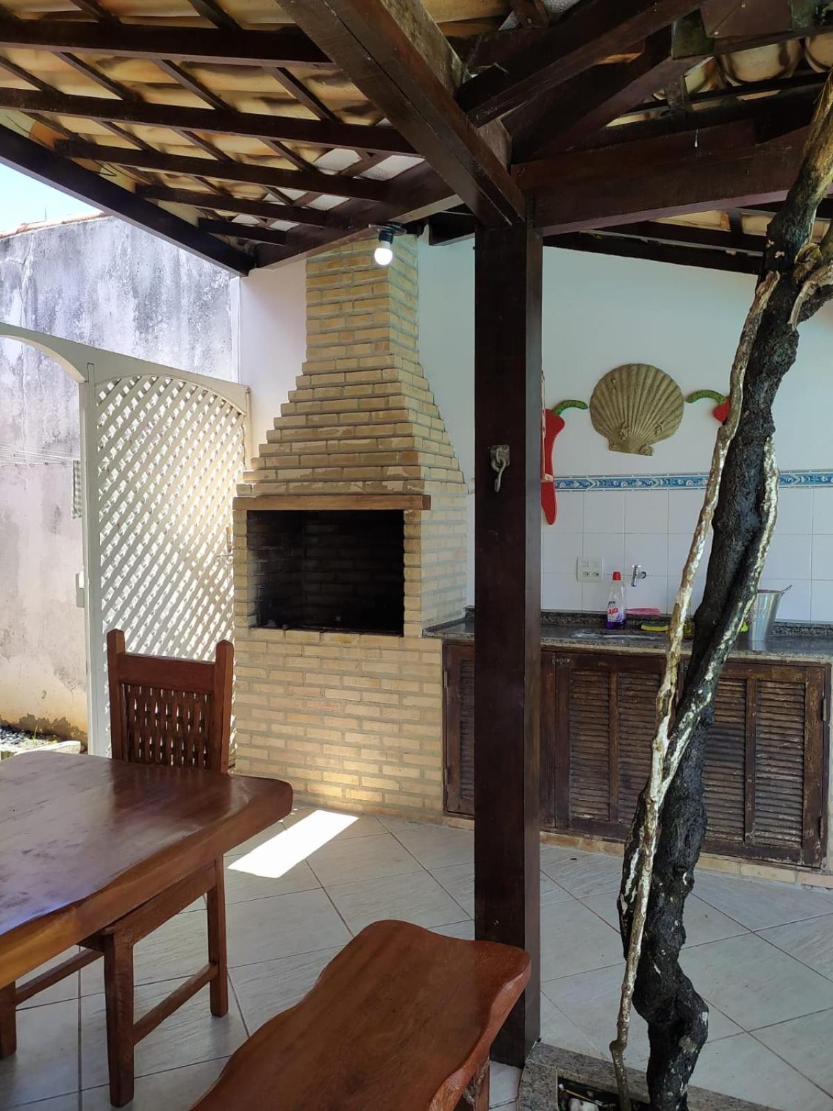 Casa em Geribá com piscina e 6 quartos, sendo 5 suítes