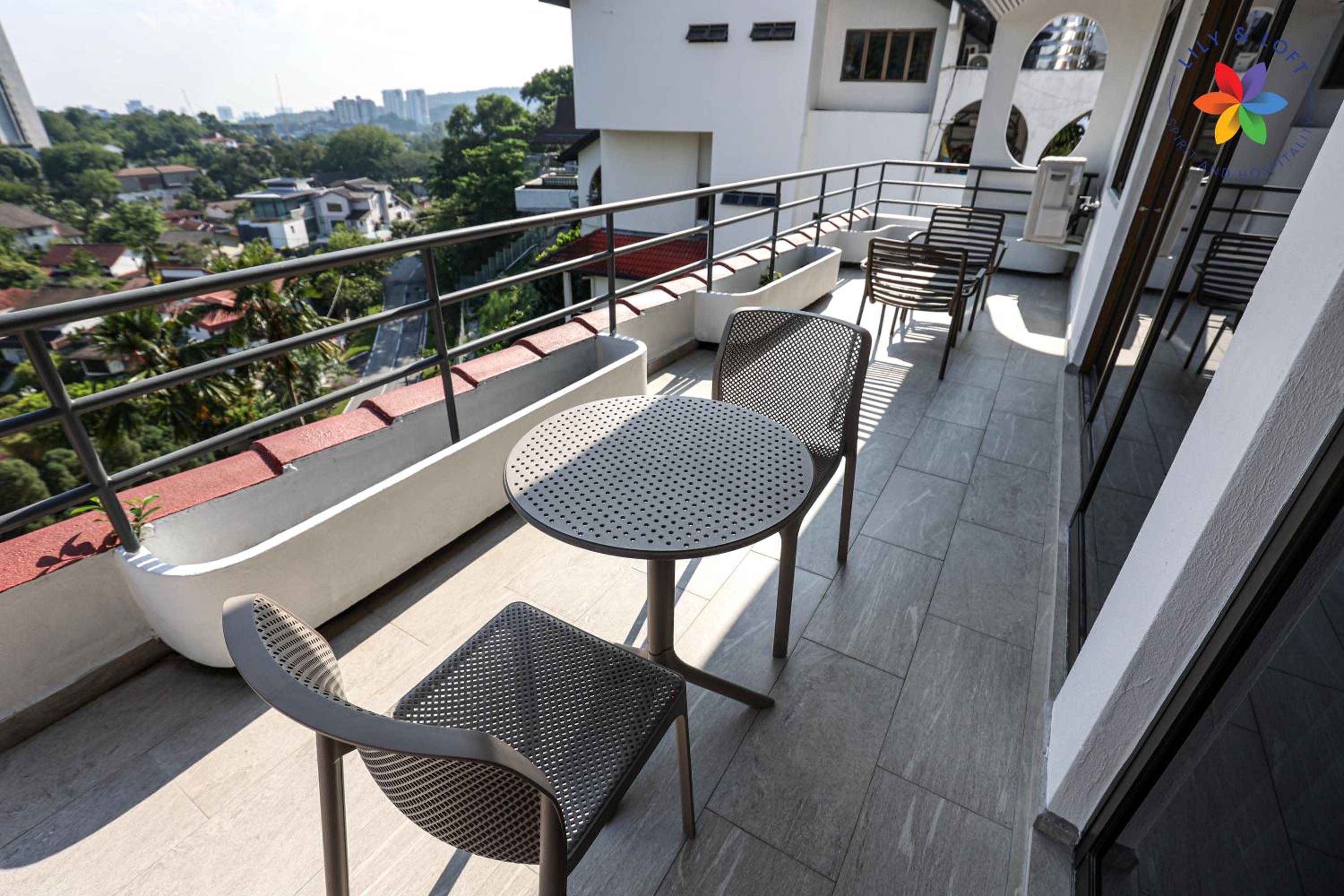 KL Townhouse Villa by LilyandLoft