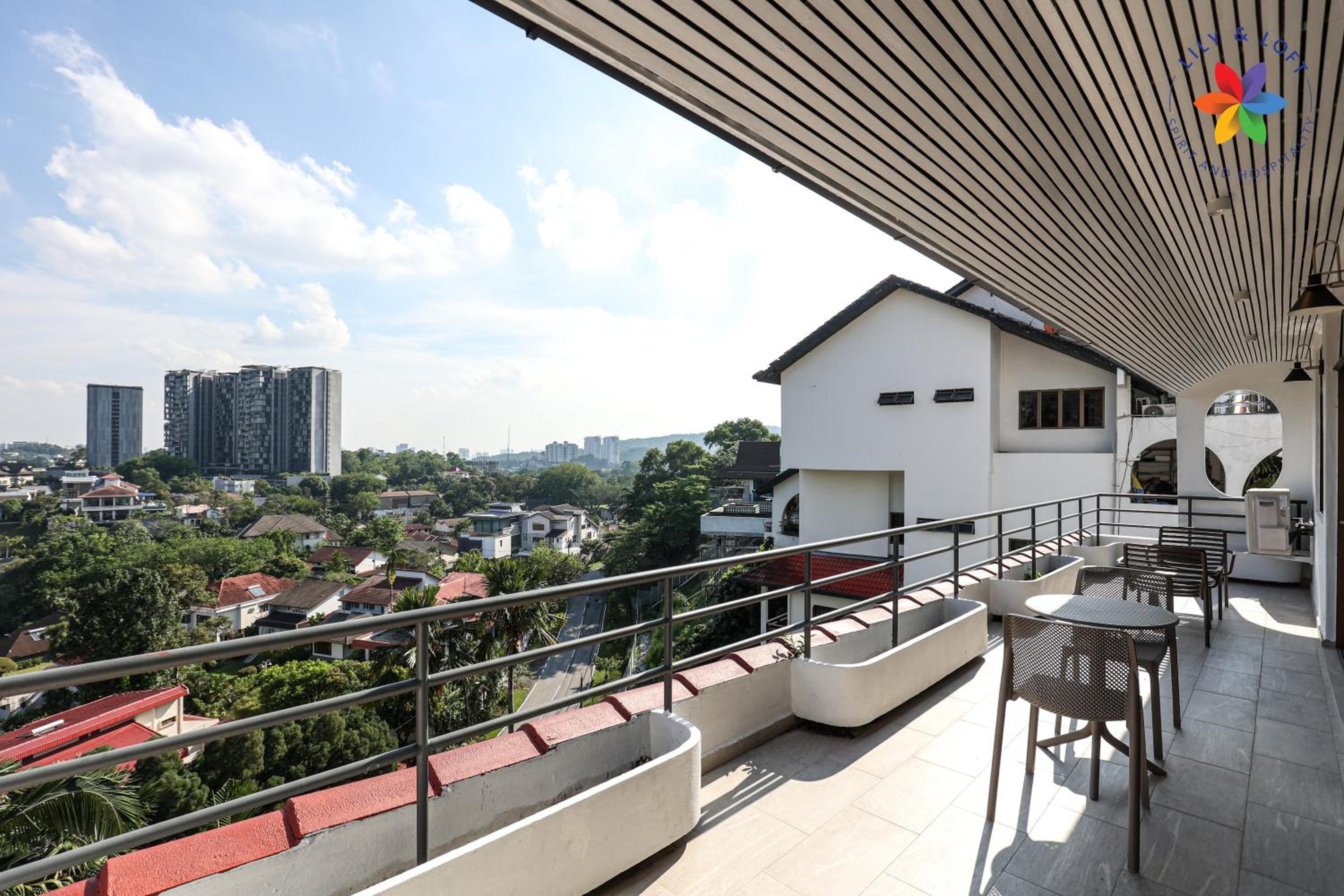 KL Townhouse Villa by LilyandLoft