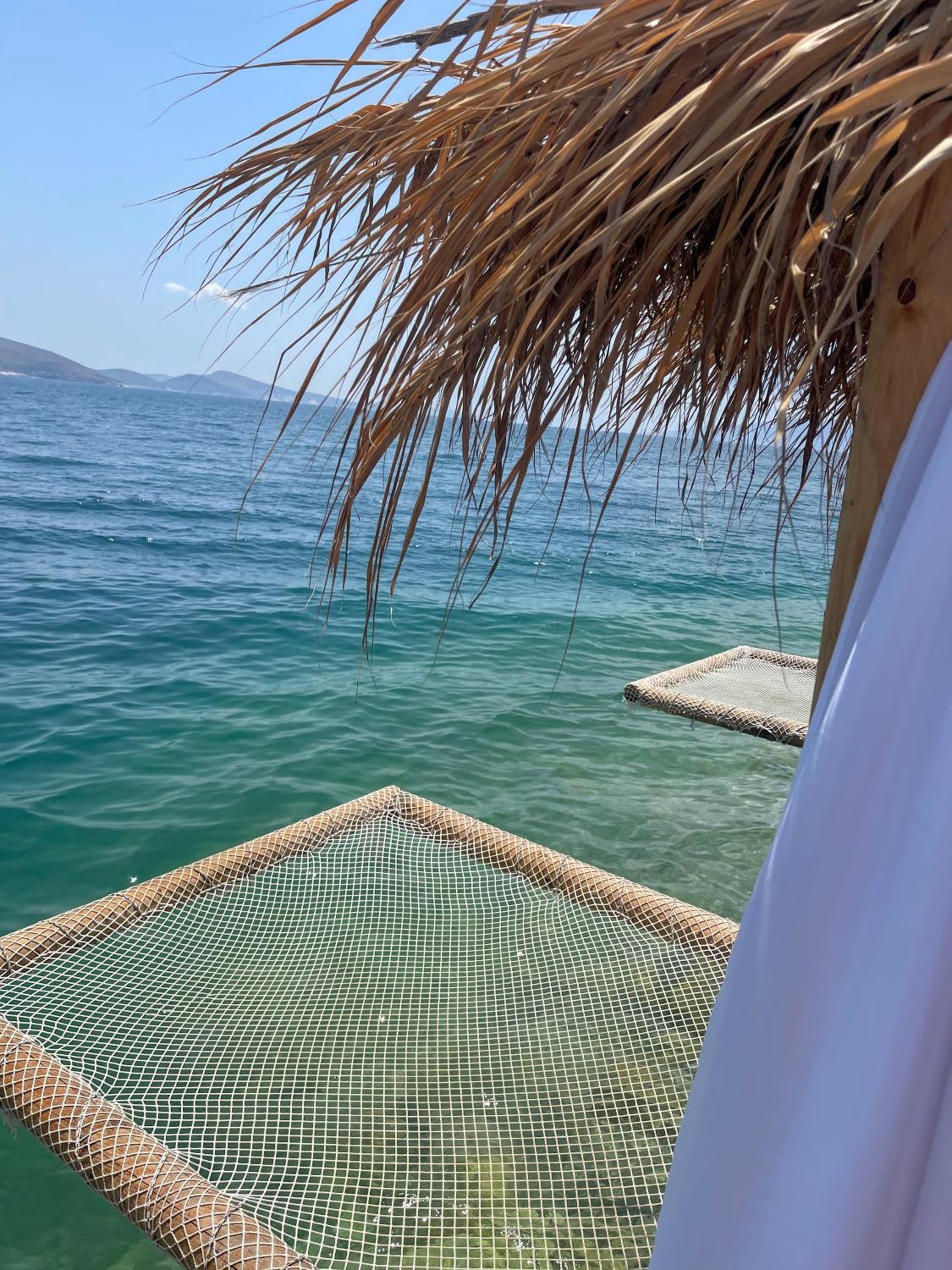 ENTi Apartments - Africana Beach