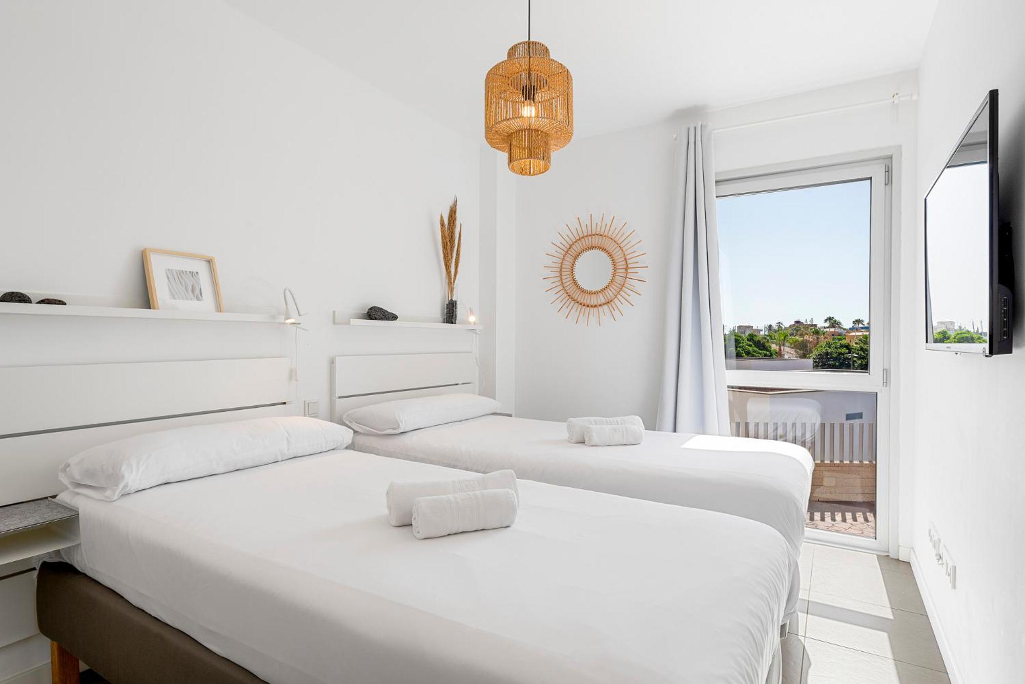 MEDANO4YOU Surfers Paradise Beachfront Home
