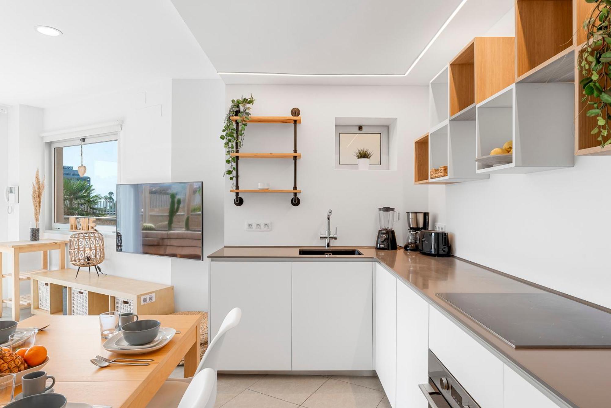MEDANO4YOU Surfers Paradise Beachfront Home
