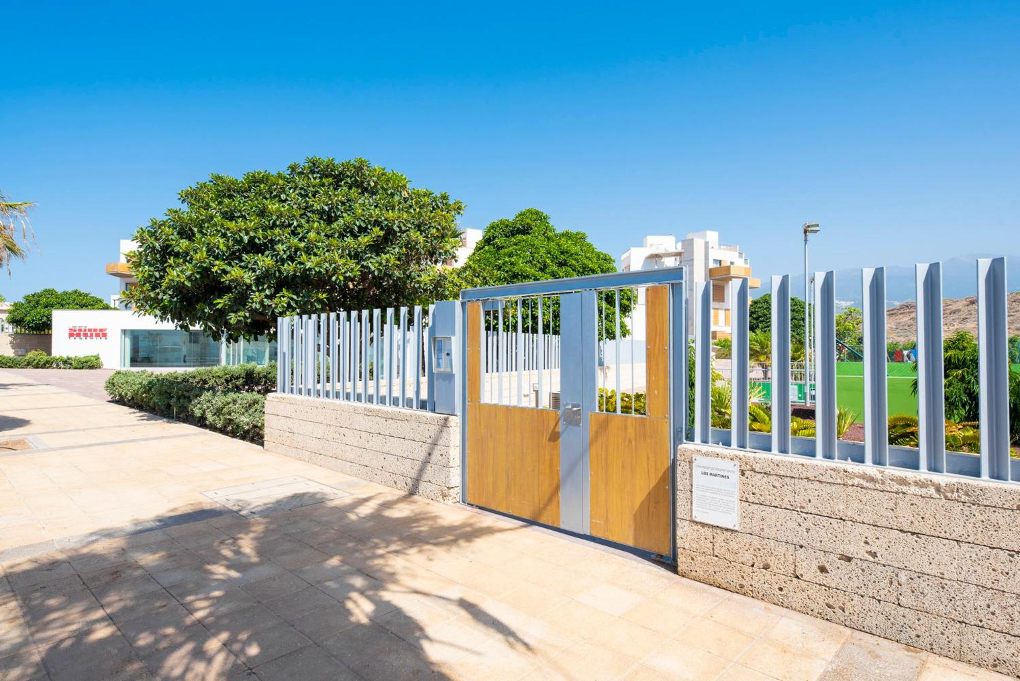 MEDANO4YOU Surfers Paradise Beachfront Home