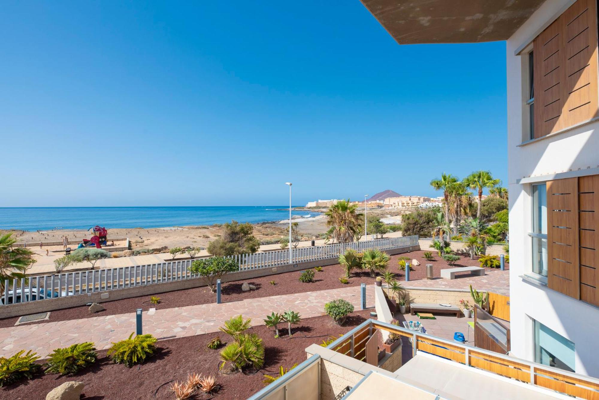 MEDANO4YOU Surfers Paradise Beachfront Home
