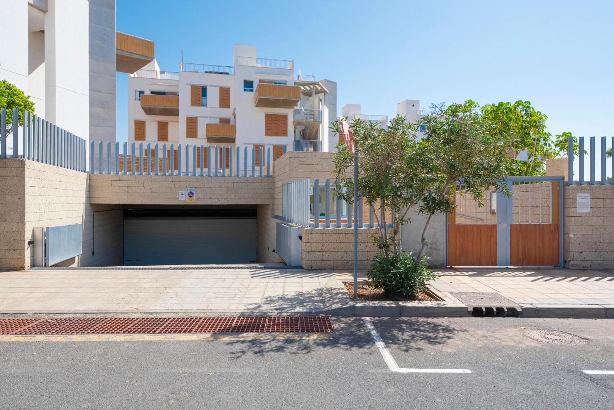 MEDANO4YOU Surfers Paradise Beachfront Home