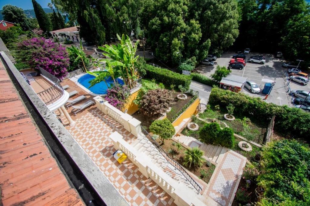 Vila Oliva