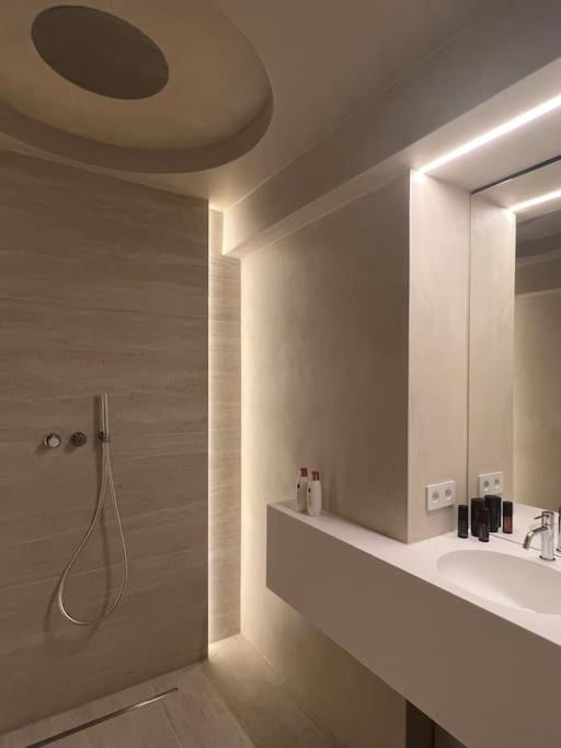 Luxe appartement met adembenemend uitzicht op zee